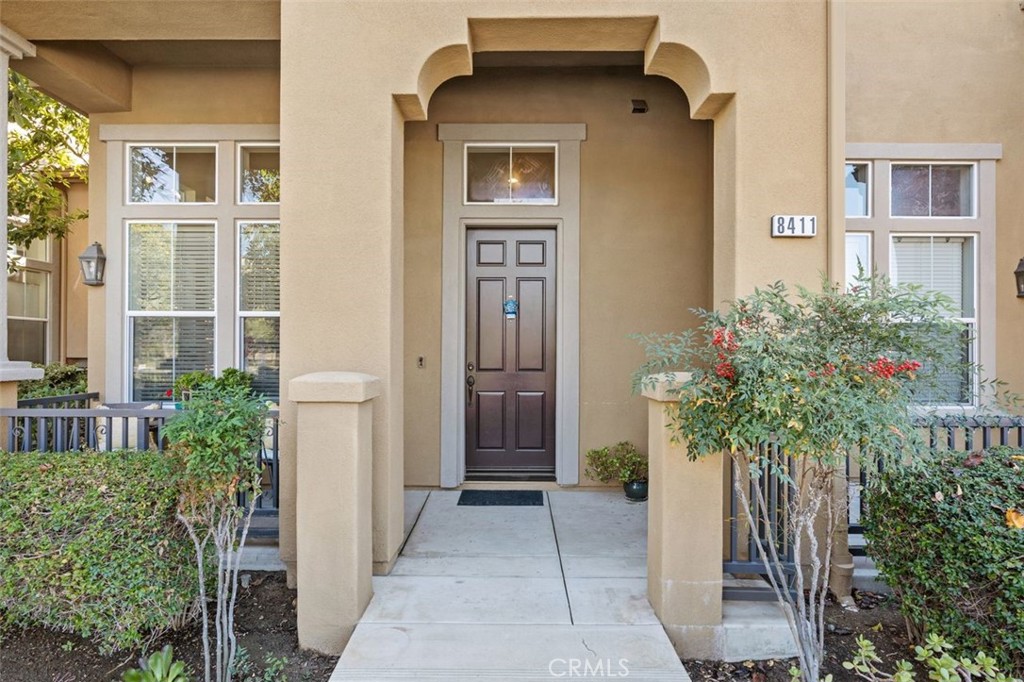 8411 E Kendra Loop