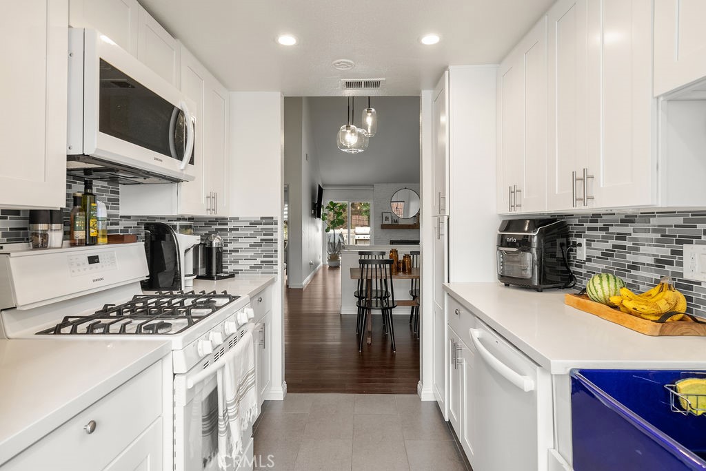 389 S Via La Canada 27