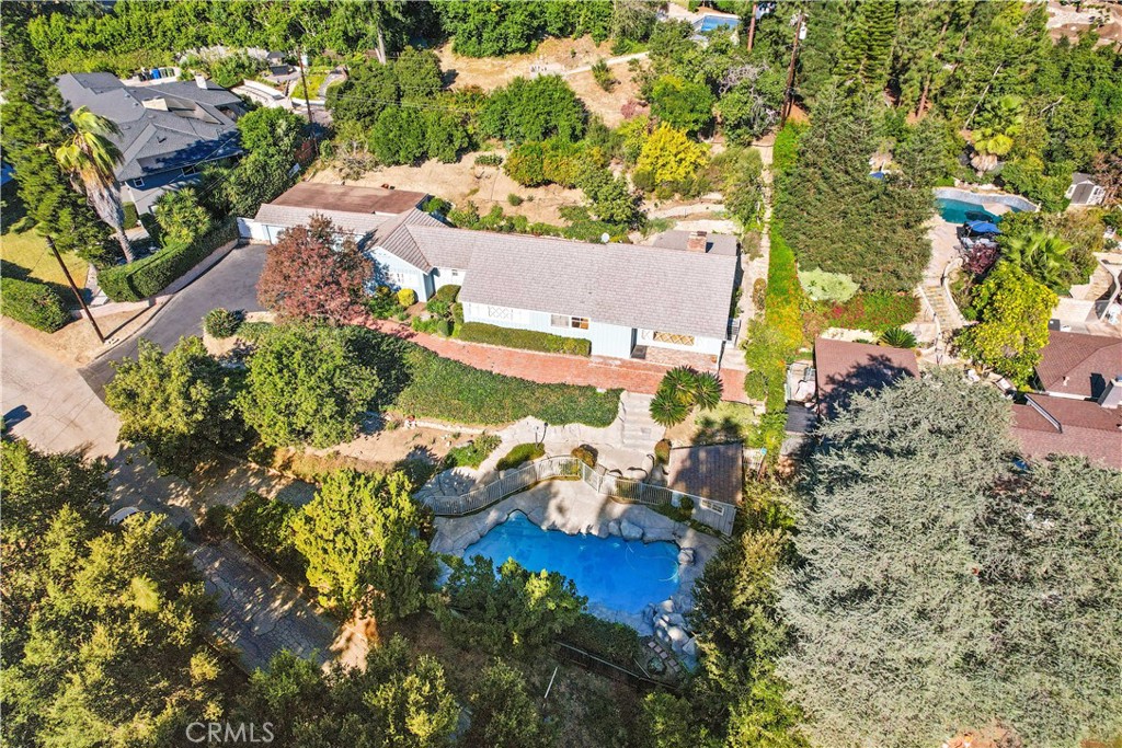 8450 Via Sierra Ramal Avenue