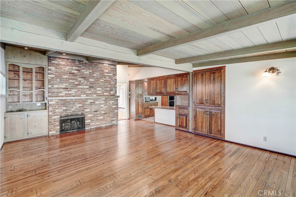 8450 Via Sierra Ramal Avenue