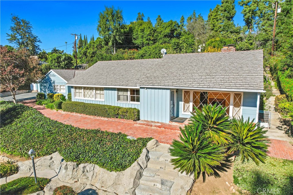 8450 Via Sierra Ramal Avenue