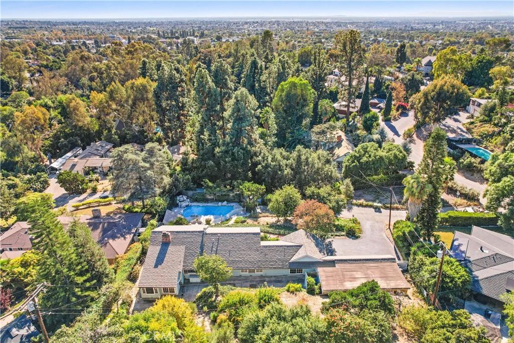 8450 Via Sierra Ramal Avenue