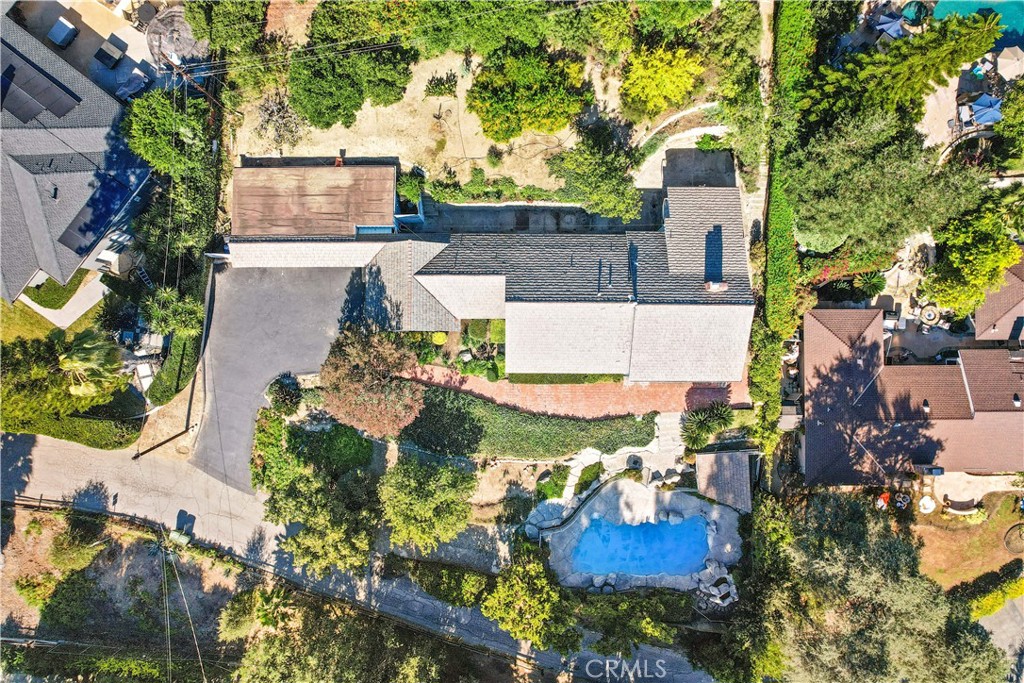 8450 Via Sierra Ramal Avenue