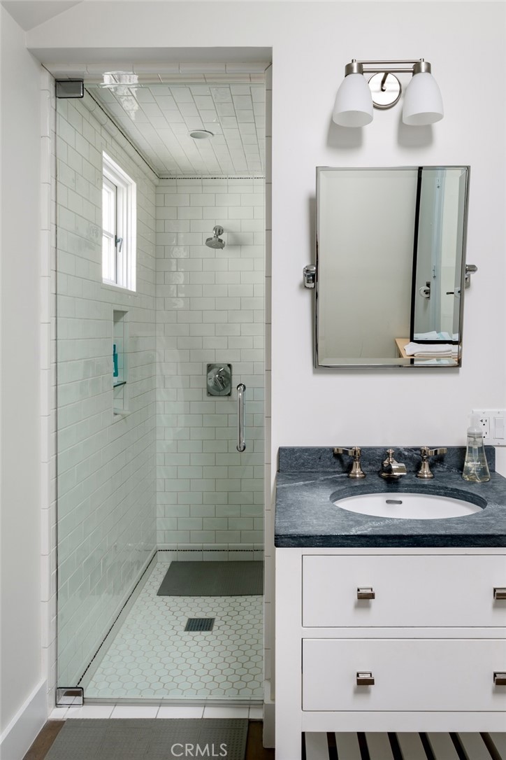 714 Jasmine Avenue 1/2