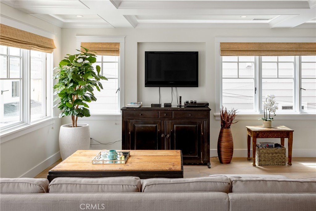 714 Jasmine Avenue 1/2