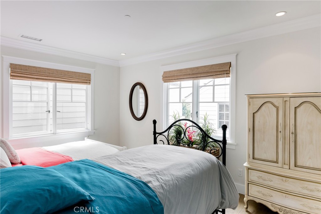 714 Jasmine Avenue 1/2