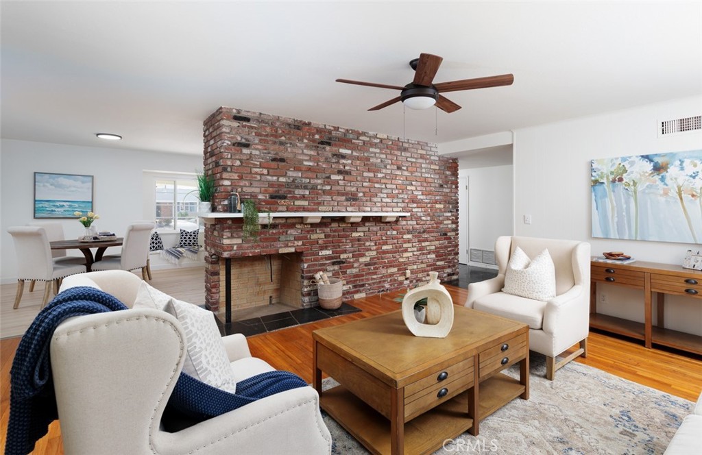 637 E Del Mar Ave