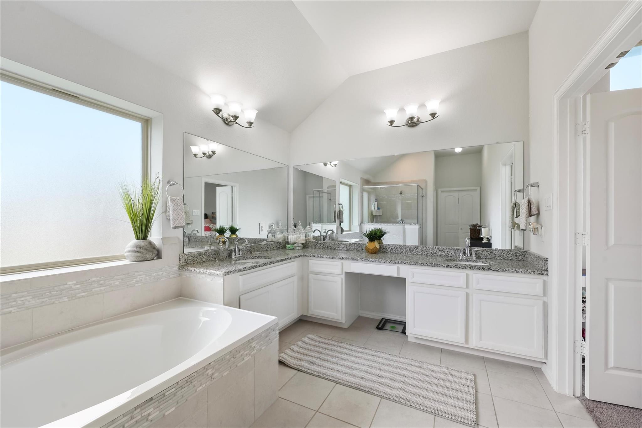 3102 Redondo Drive