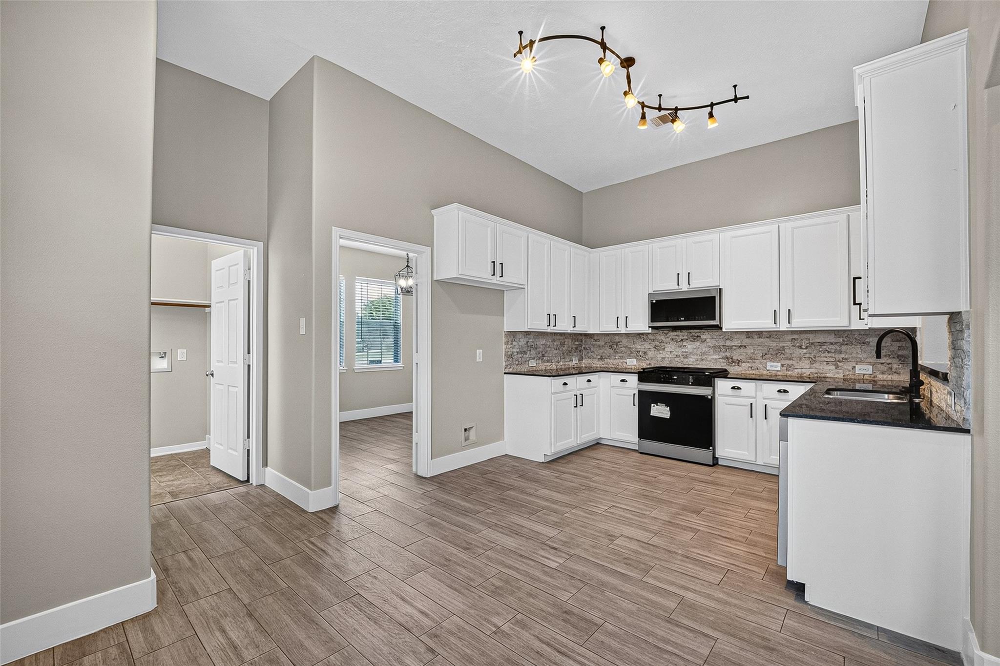 14538 Burleson Bend Drive