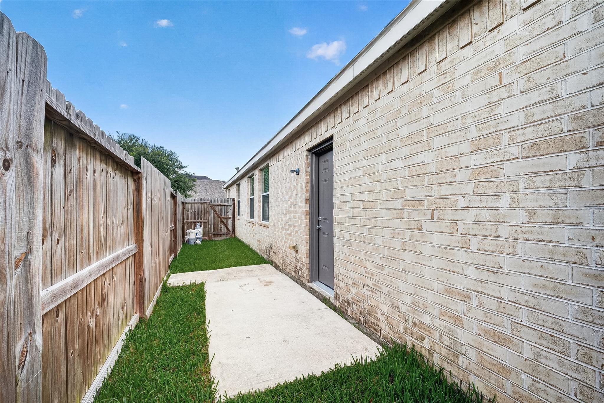 14538 Burleson Bend Drive