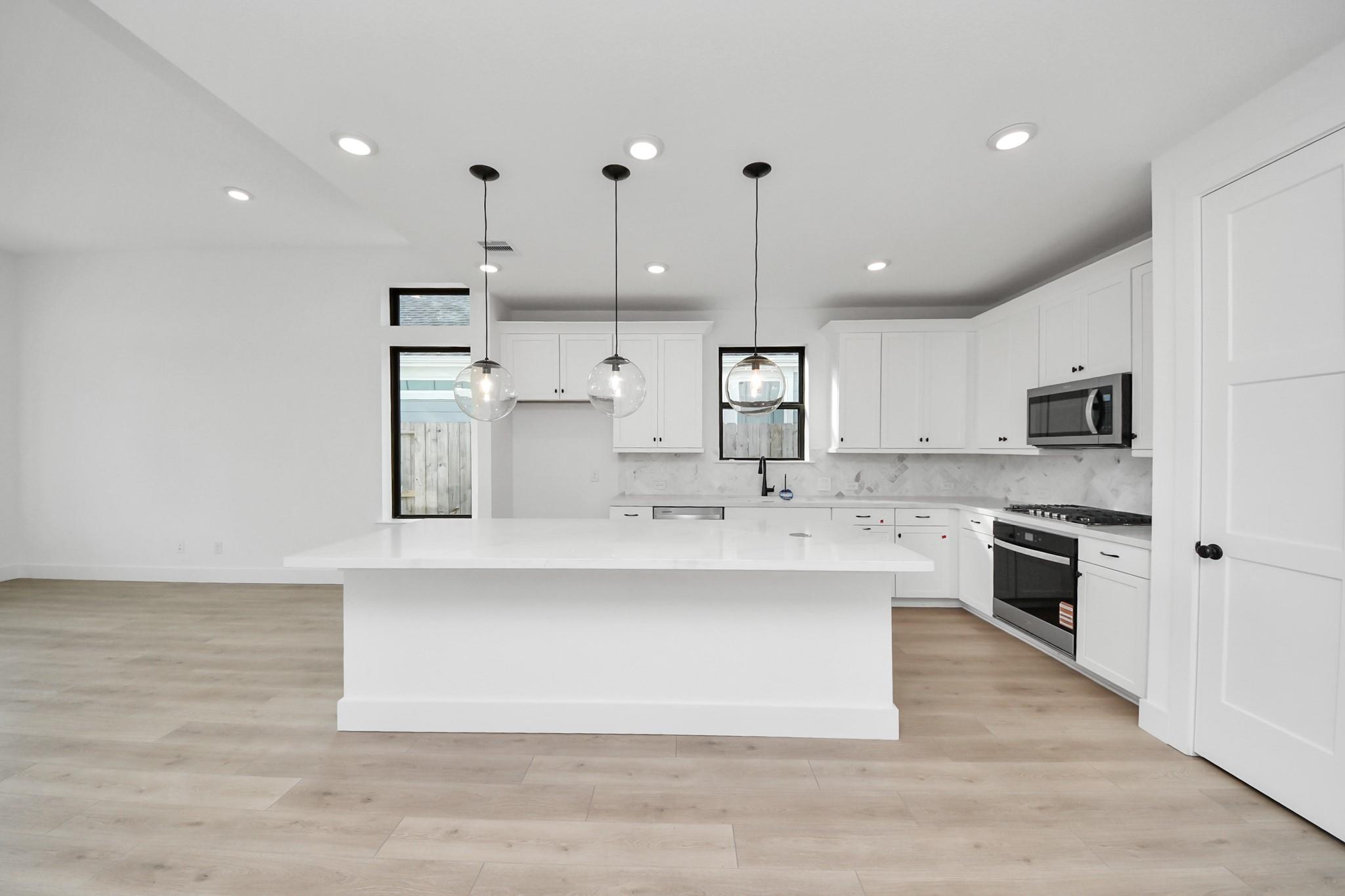 2231 Birch View Lane