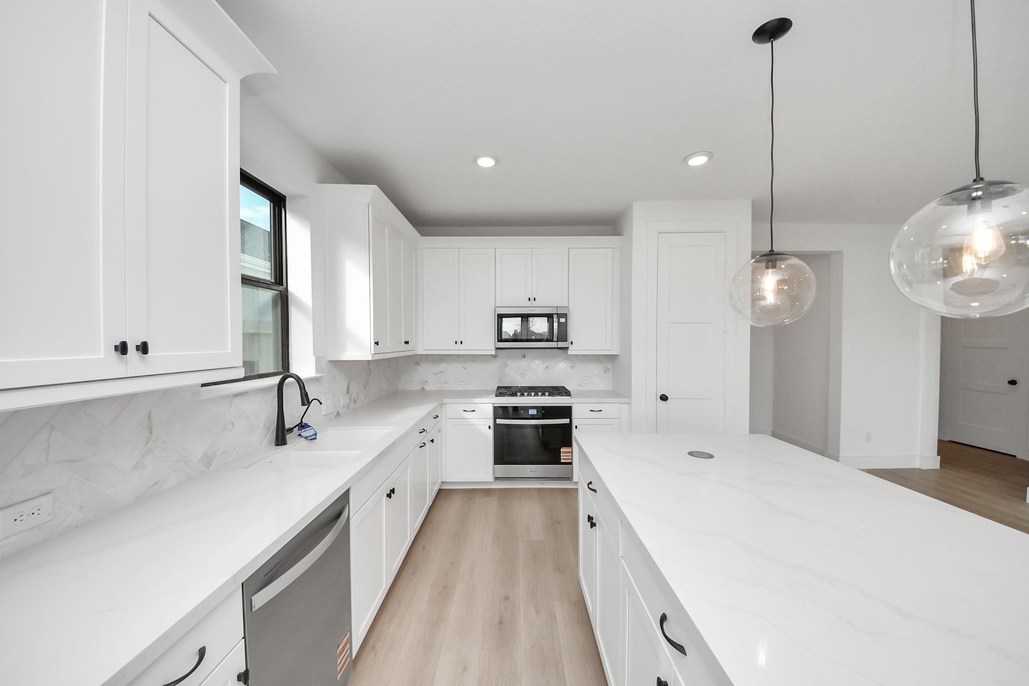 2231 Birch View Lane