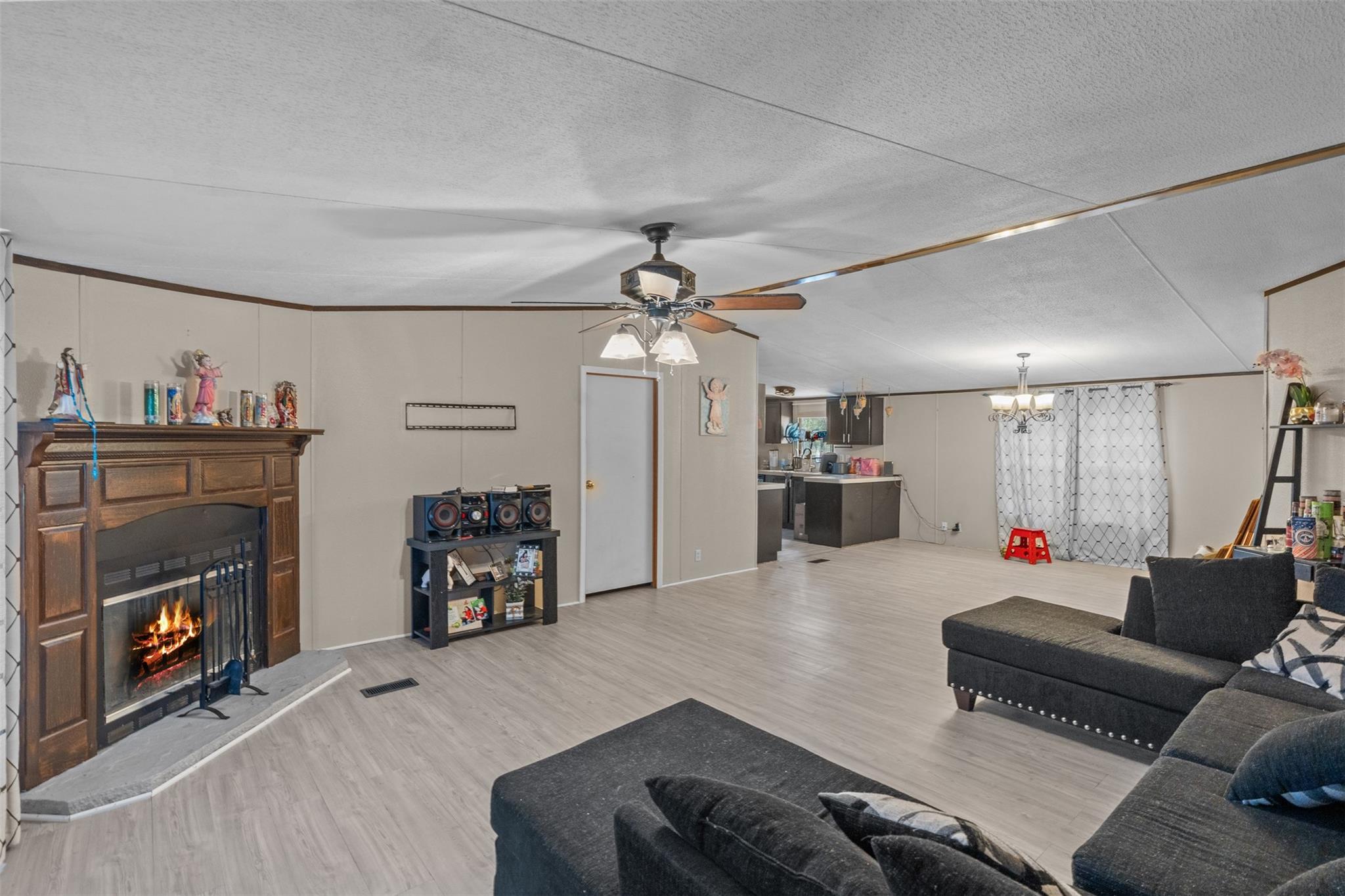 129 Kothmann Road, La Vernia