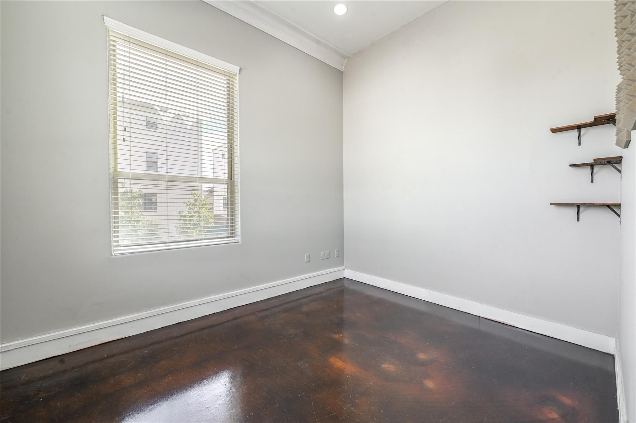 5801 Winsome Lane # 201