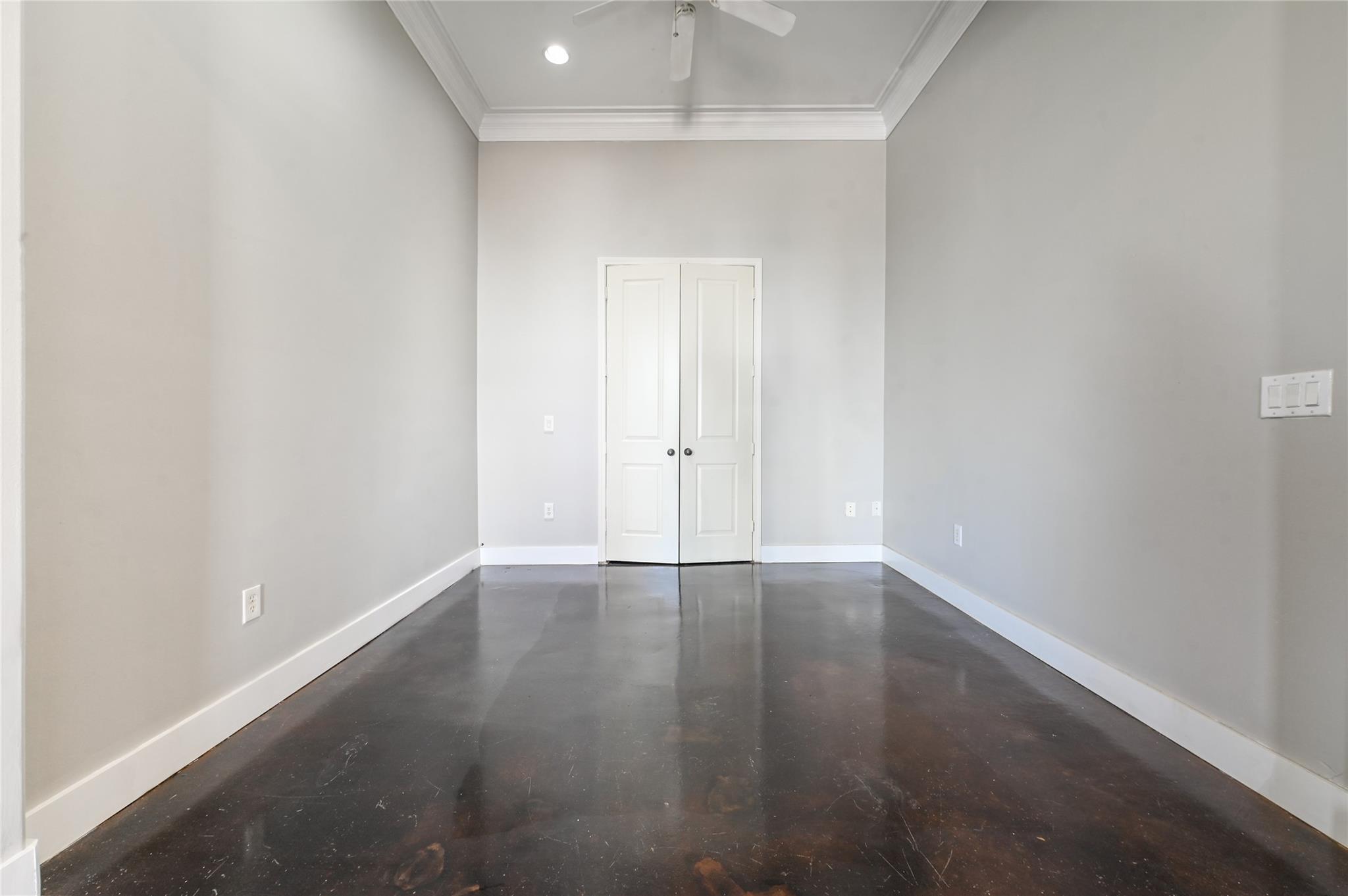 5801 Winsome Lane # 201