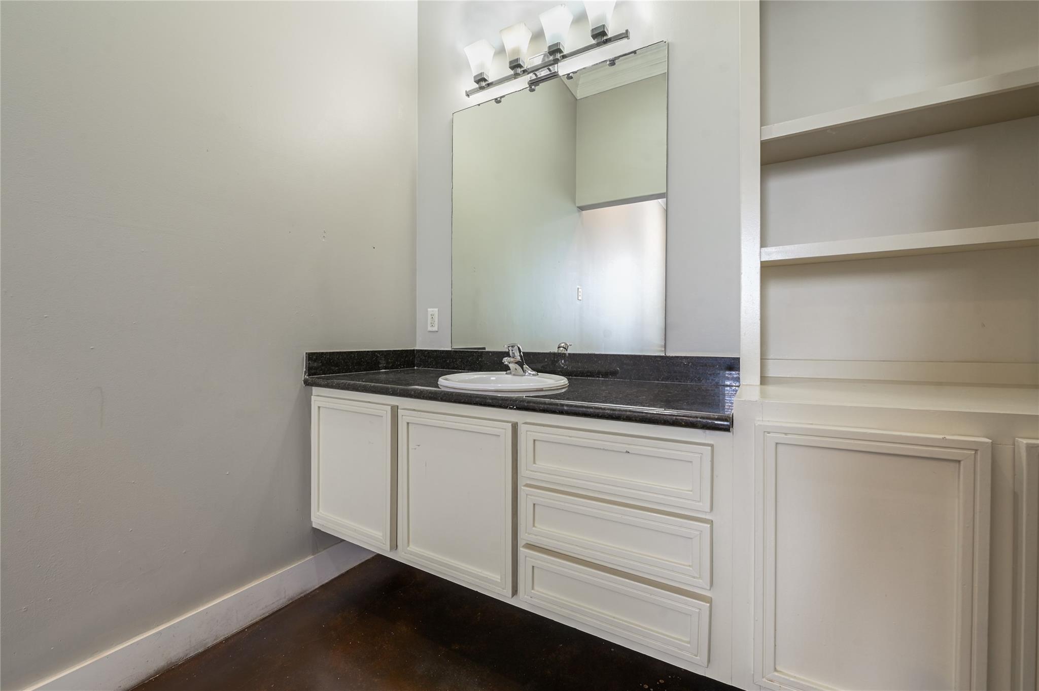 5801 Winsome Lane # 201