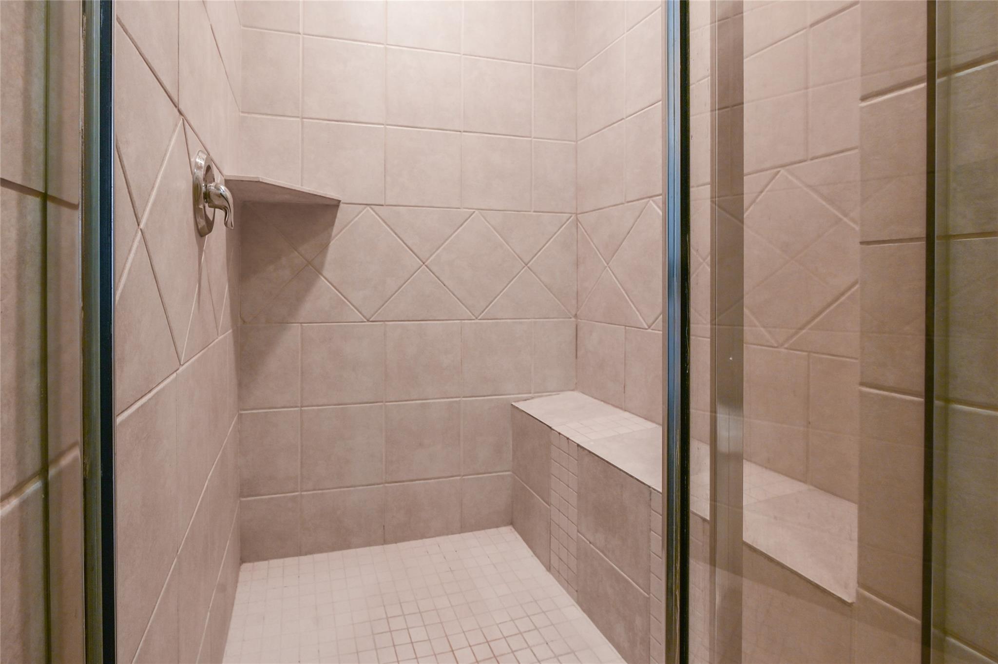 5801 Winsome Lane # 201