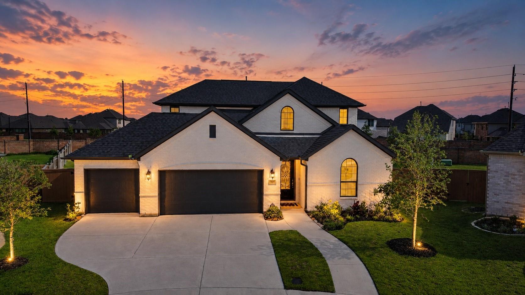 717 Lacosta Creek Lane