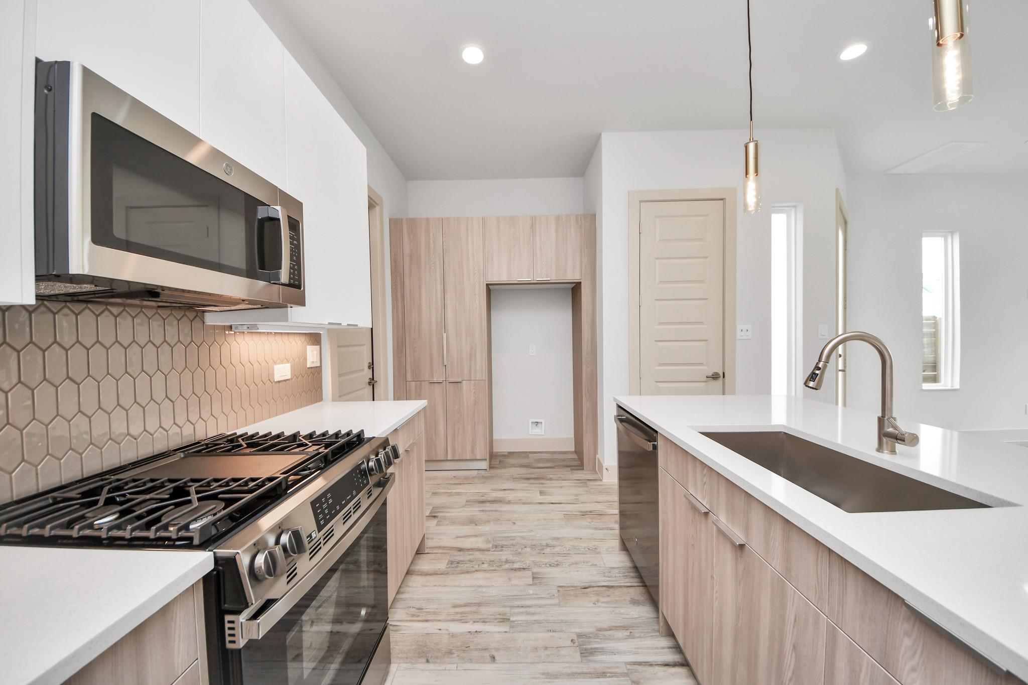 4010 Boho Lane
