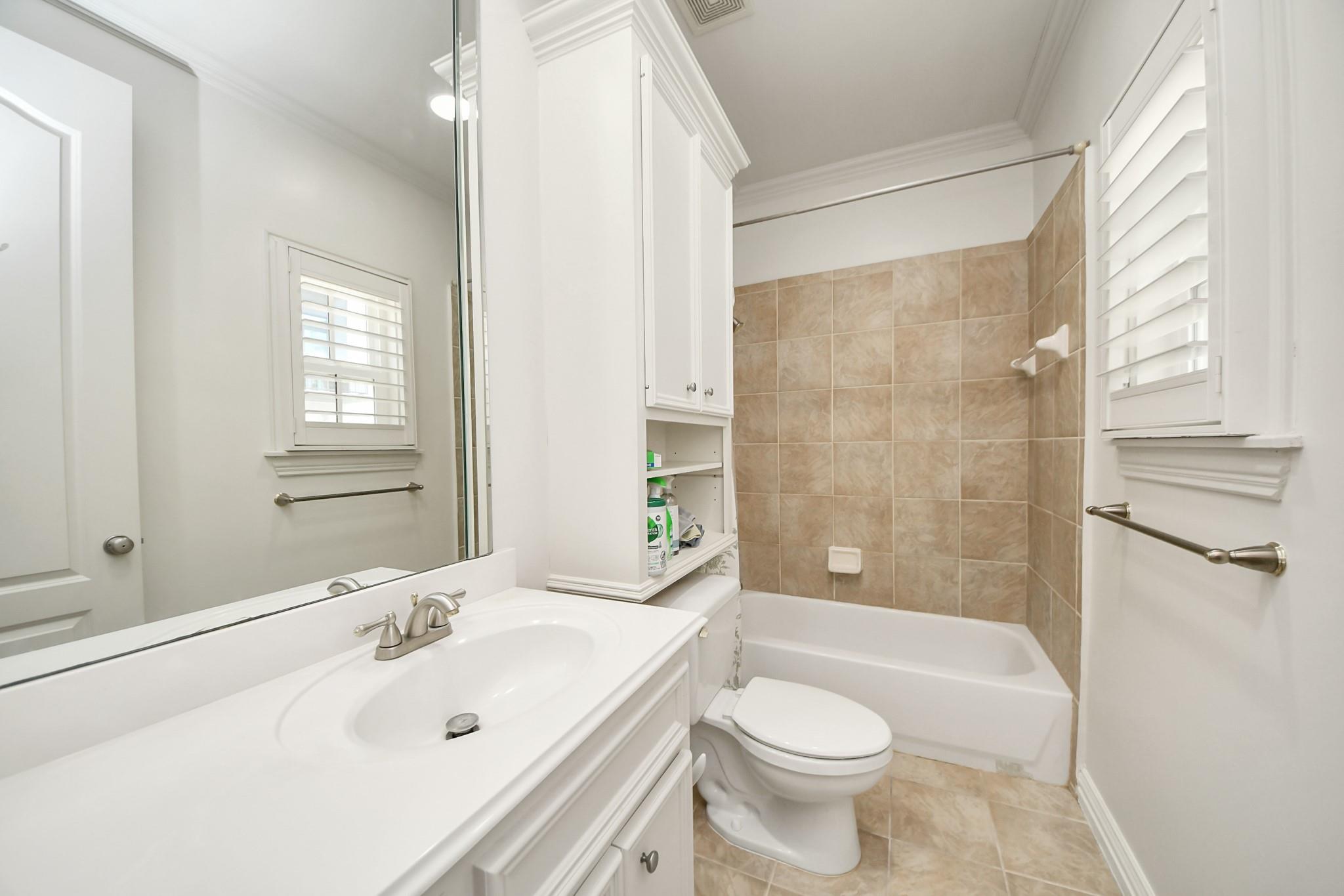 1912 Greenwich Place Drive