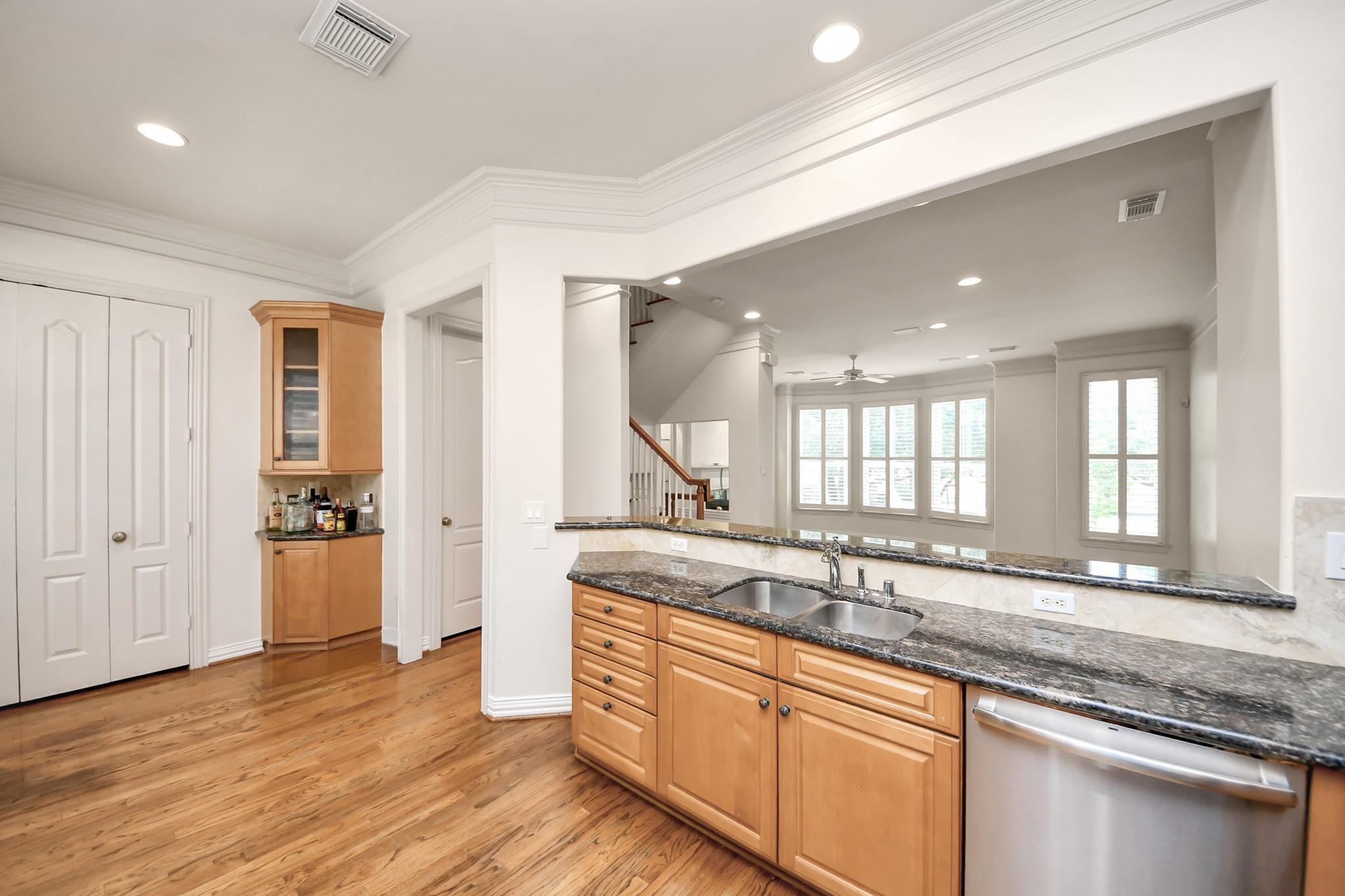1912 Greenwich Place Drive