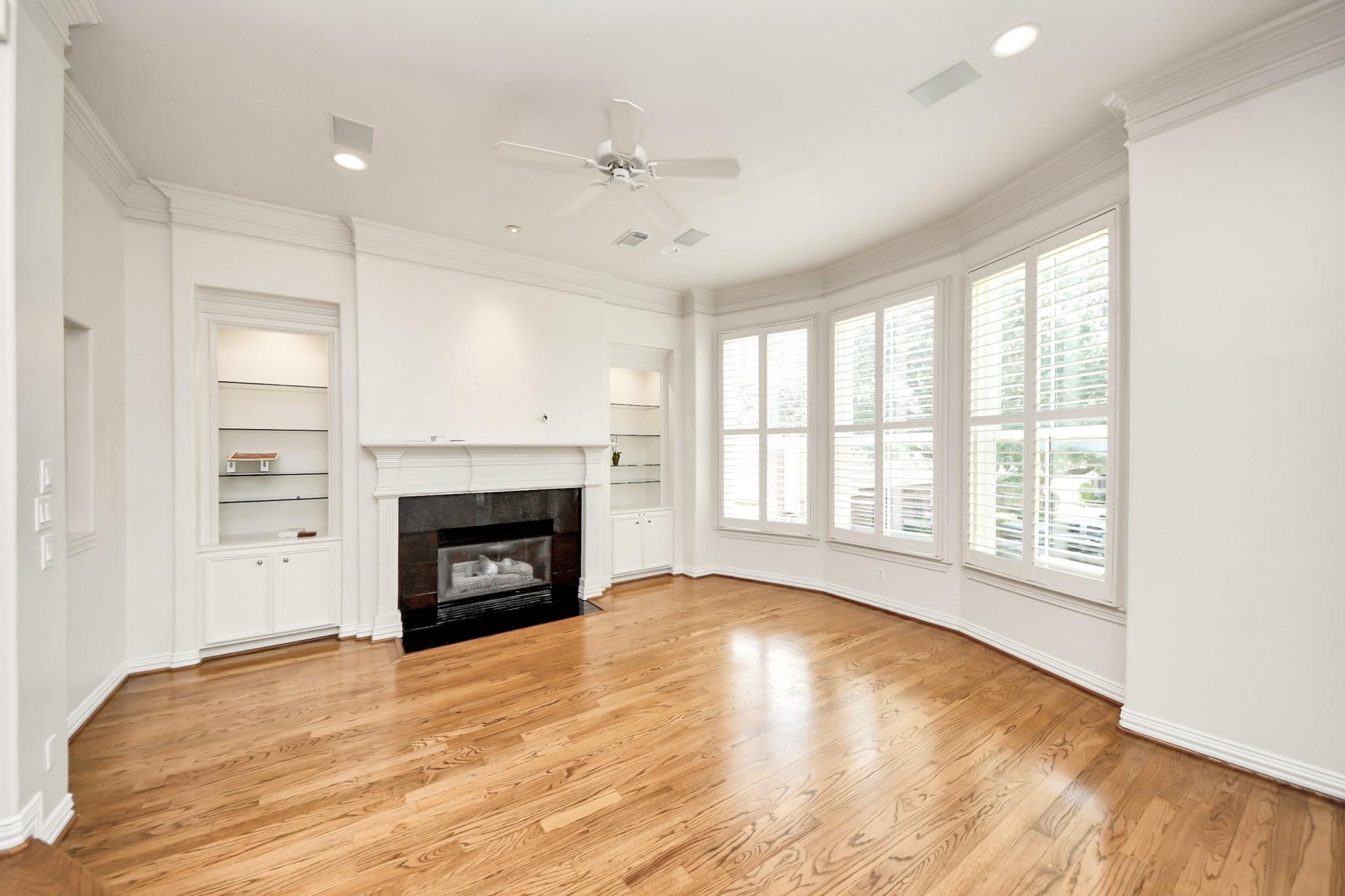 1912 Greenwich Place Drive