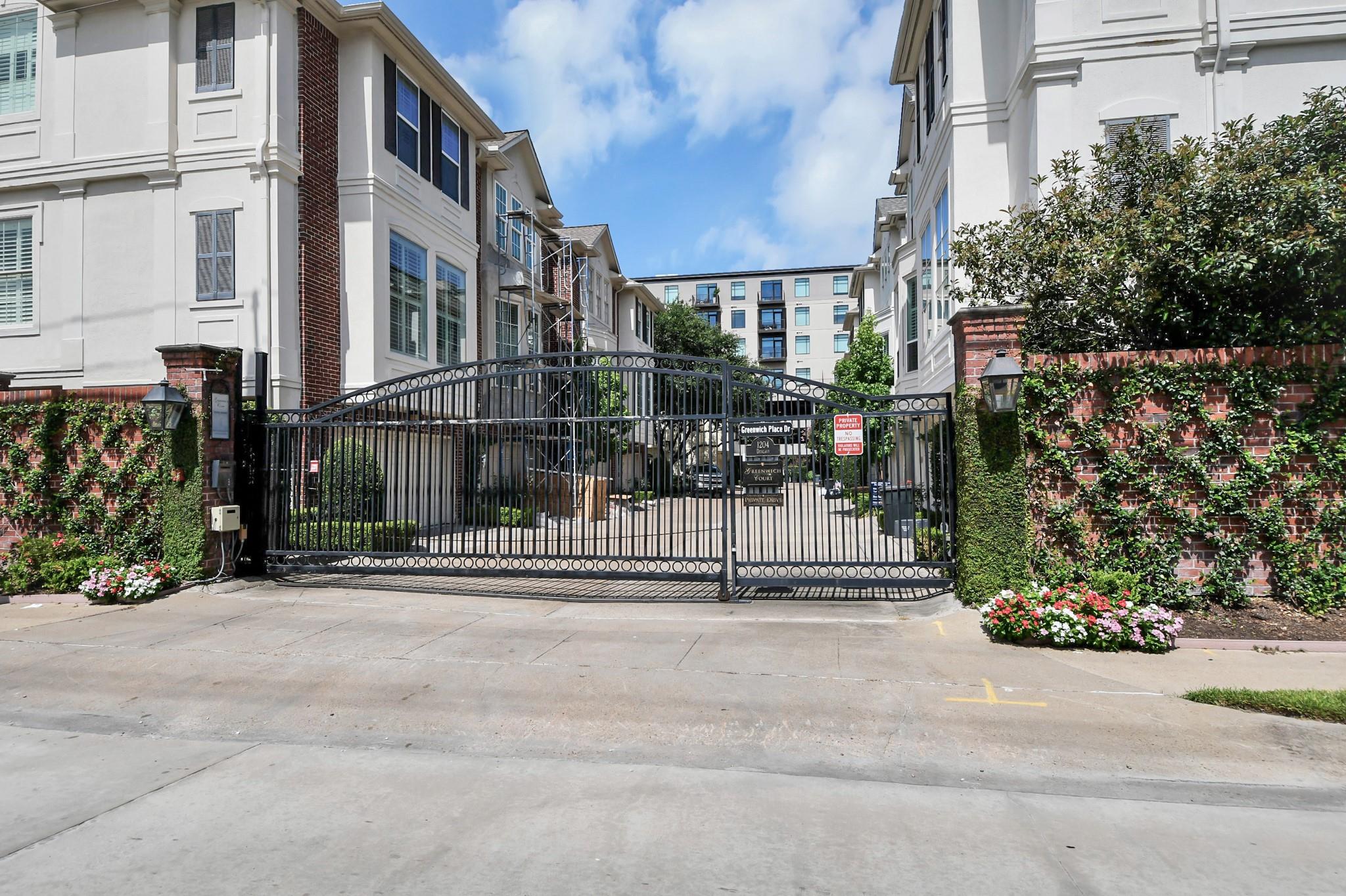 1912 Greenwich Place Drive