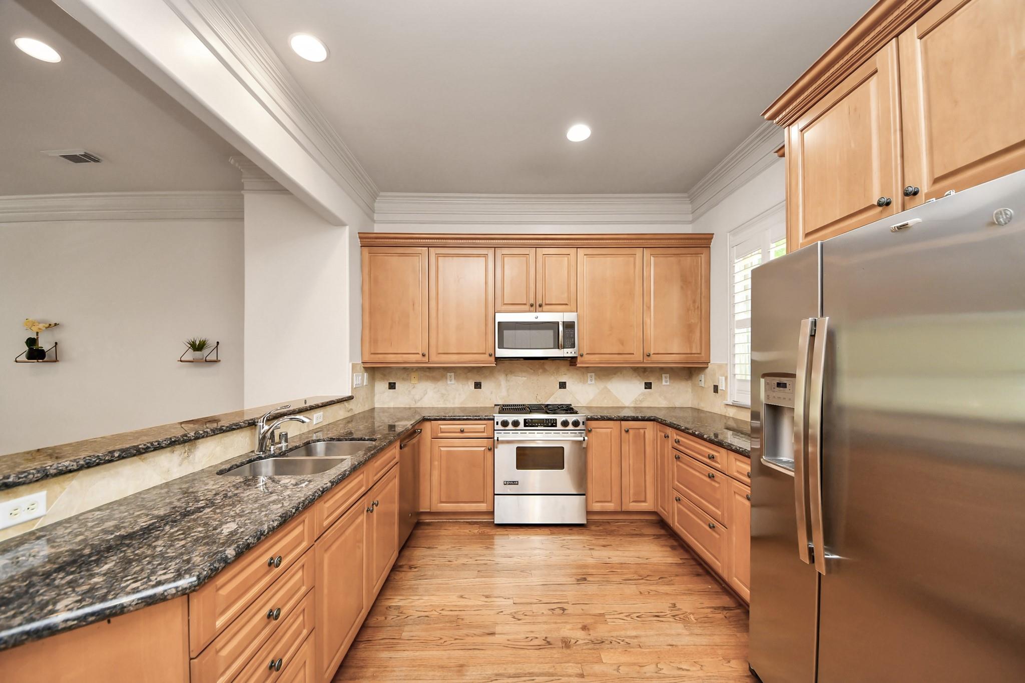 1912 Greenwich Place Drive