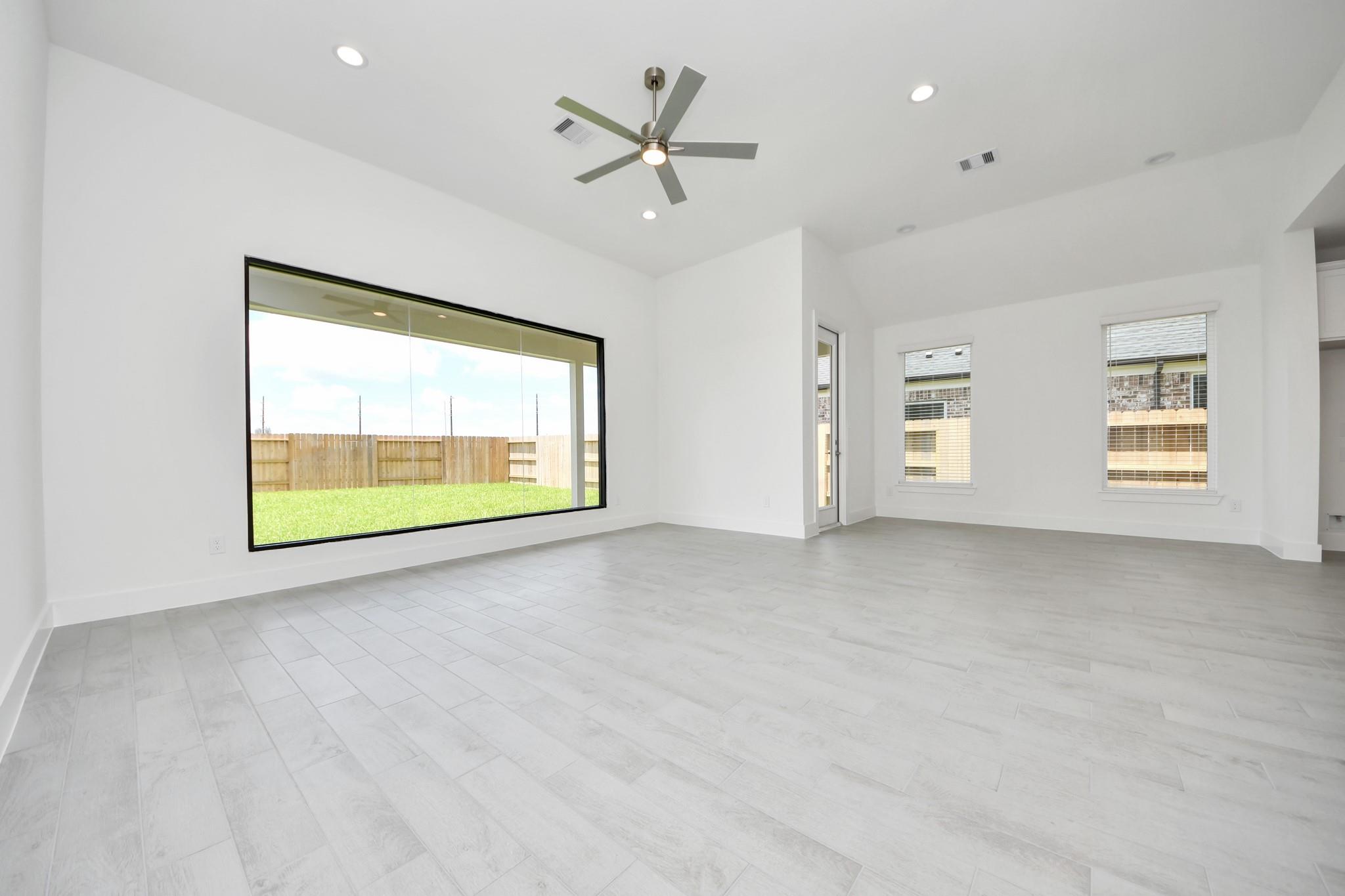 6210 Vista View Lane