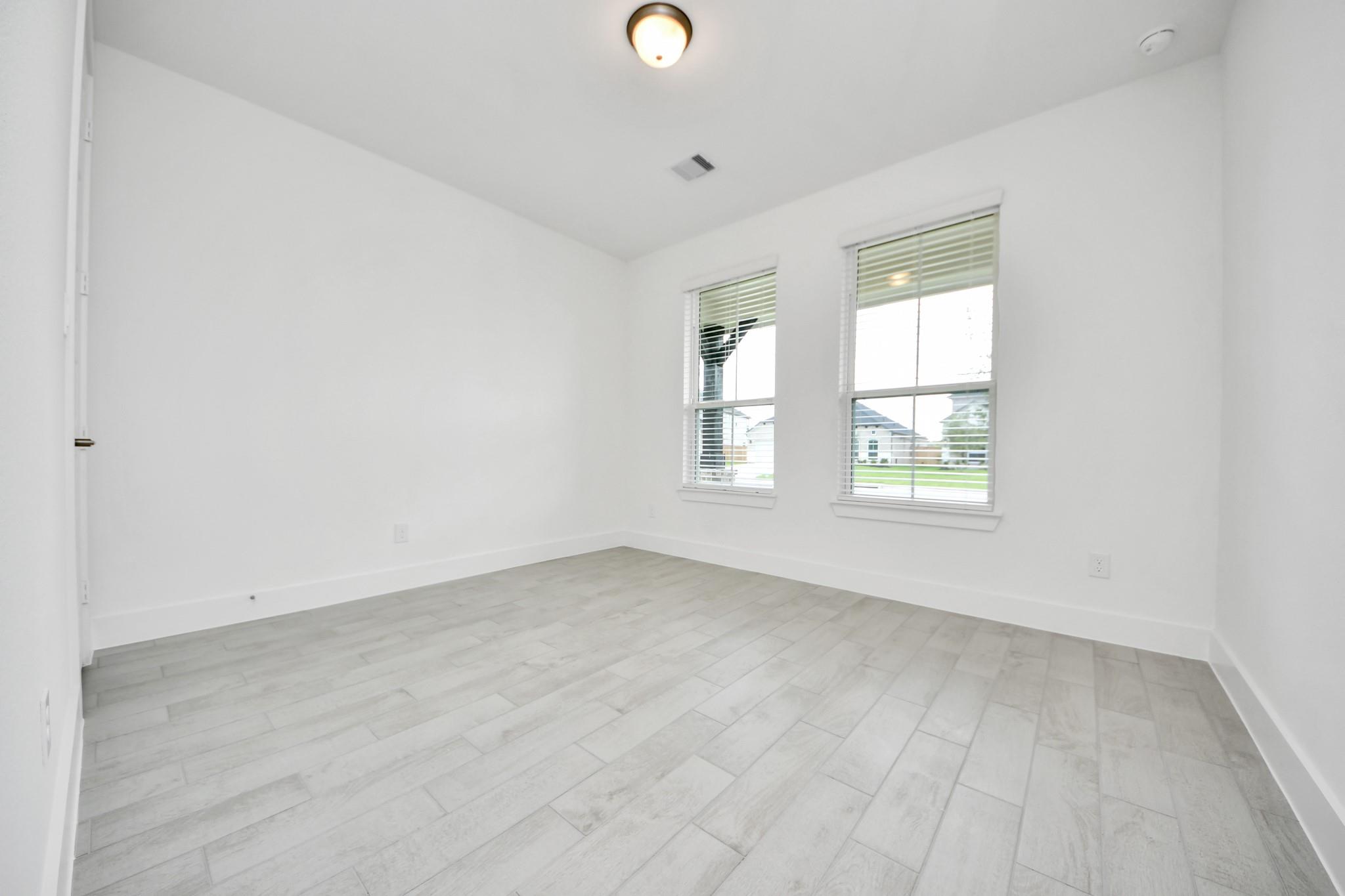 6210 Vista View Lane
