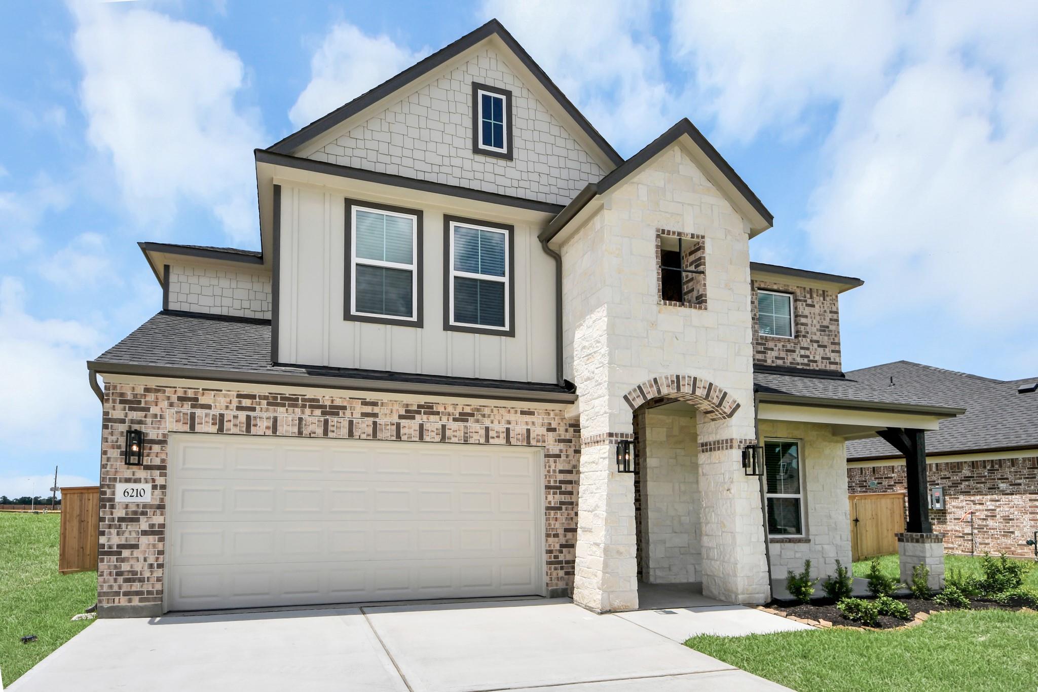 6210 Vista View Lane