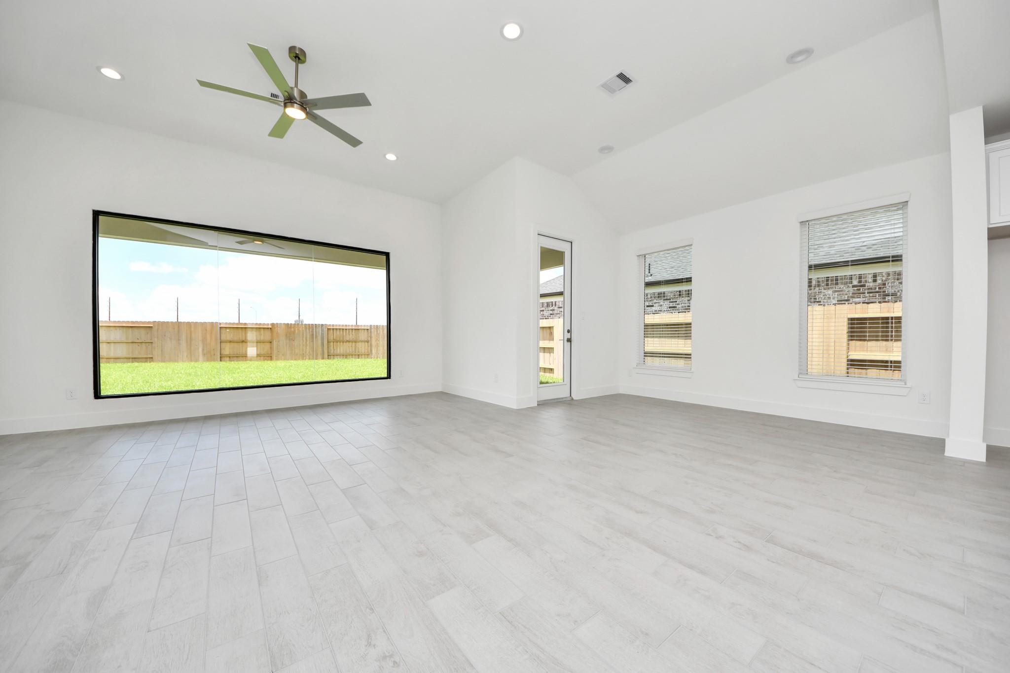6210 Vista View Lane
