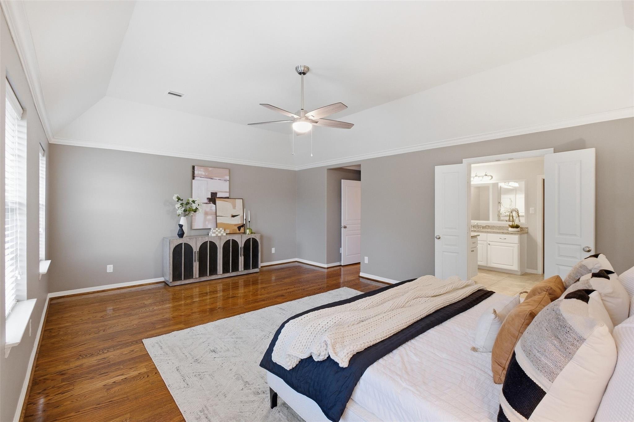 233 W 26th Street