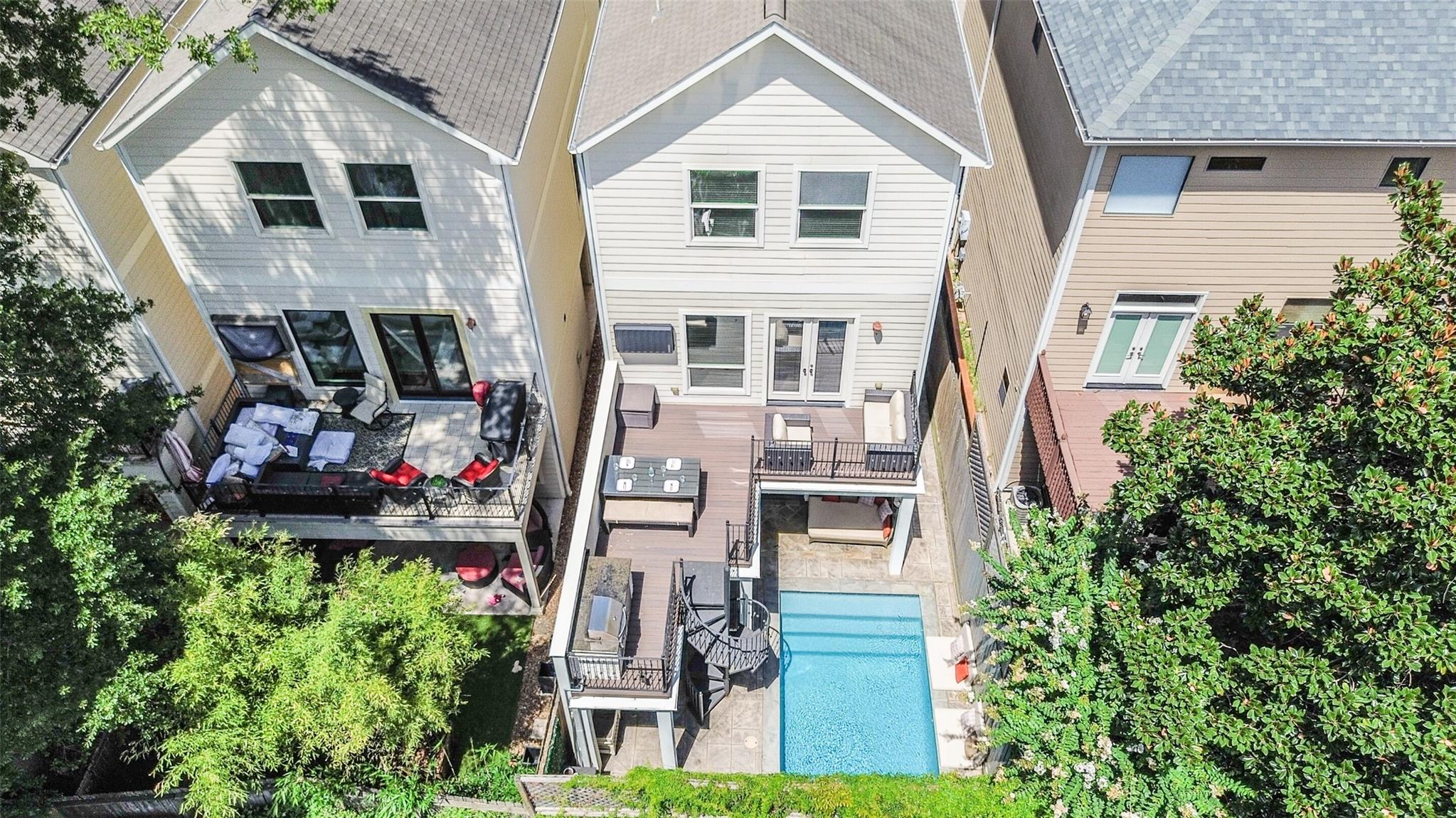 166 Reinicke Street