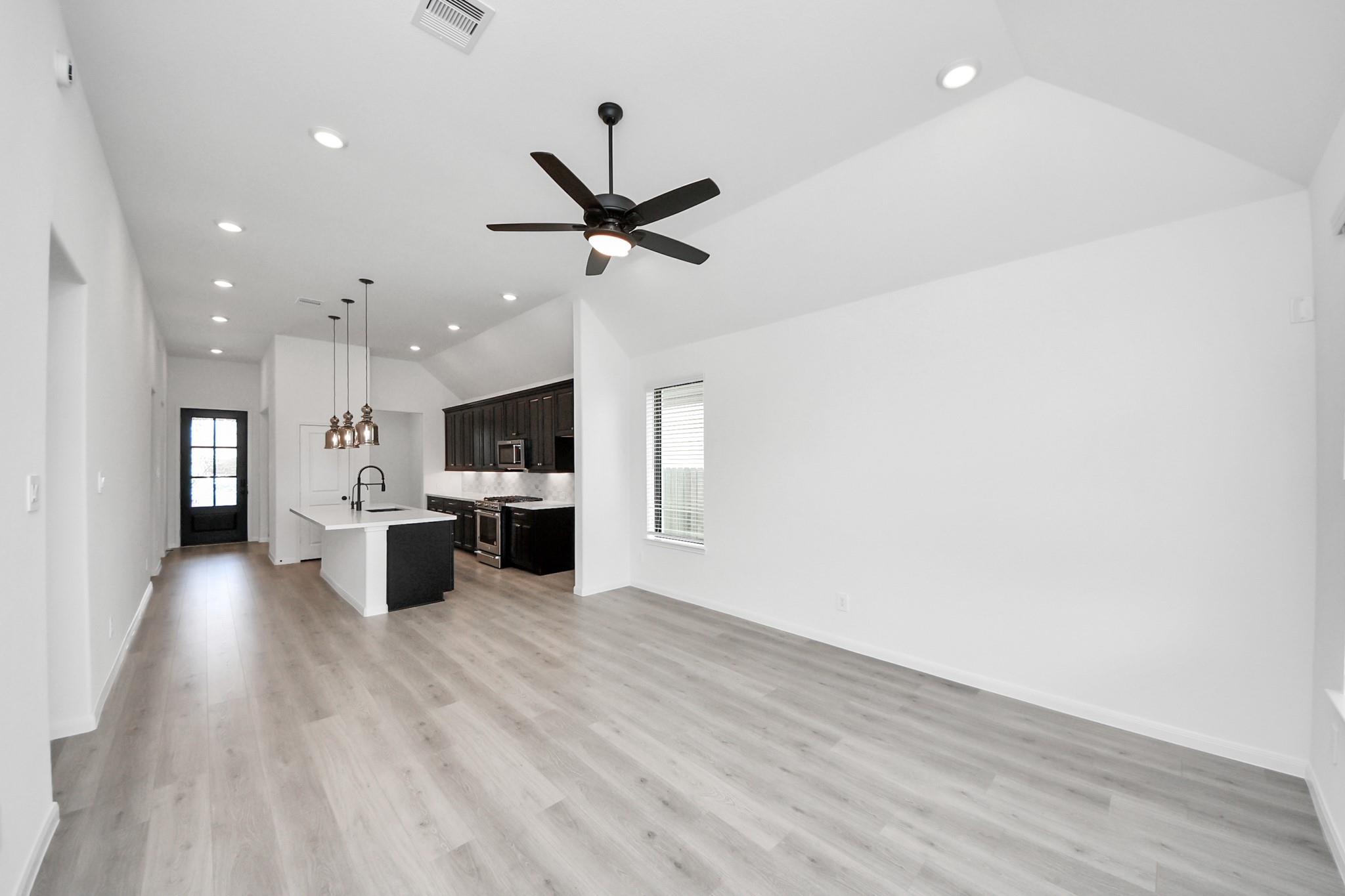 21123 Secret Garden Lane