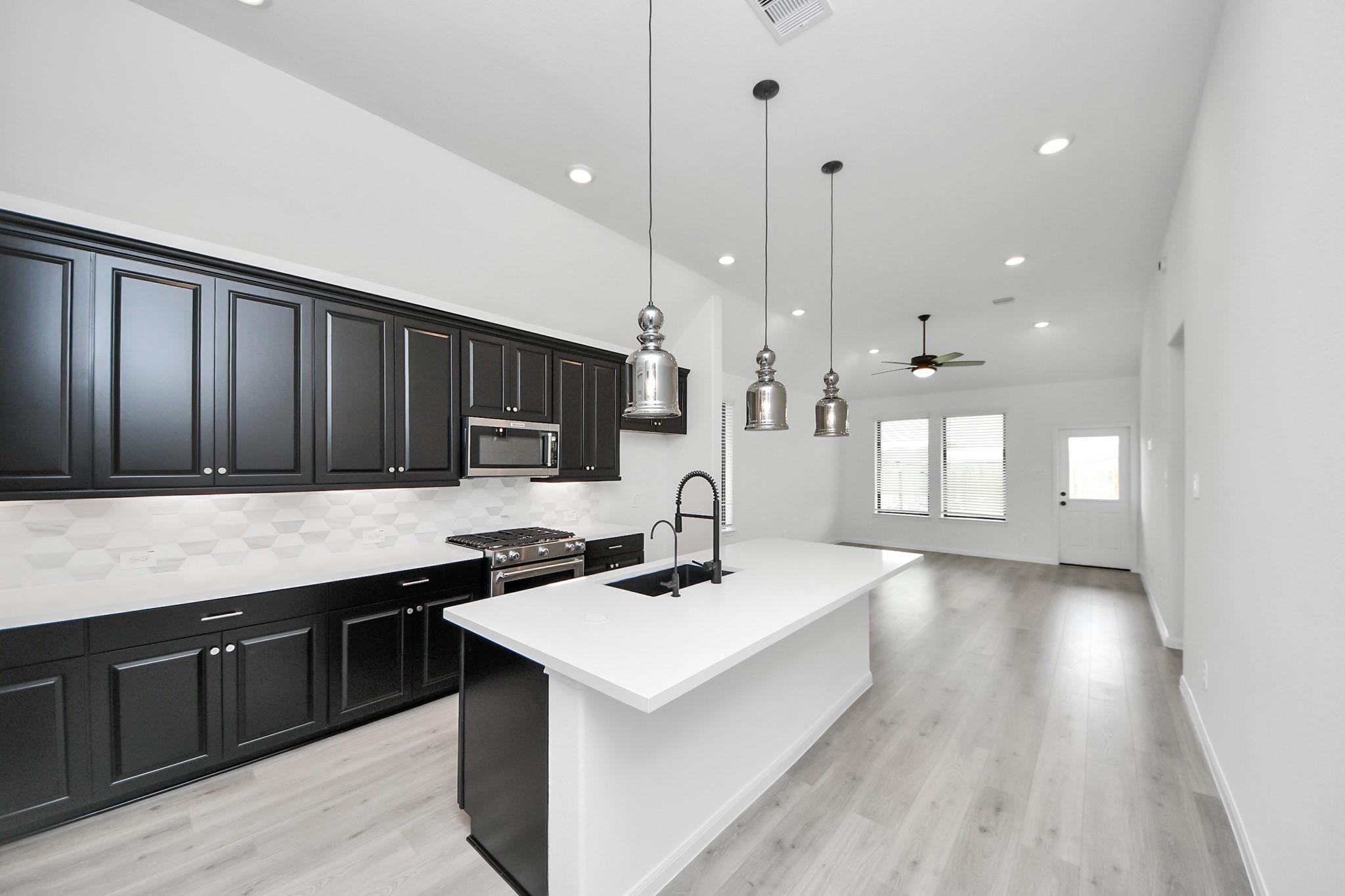 21123 Secret Garden Lane