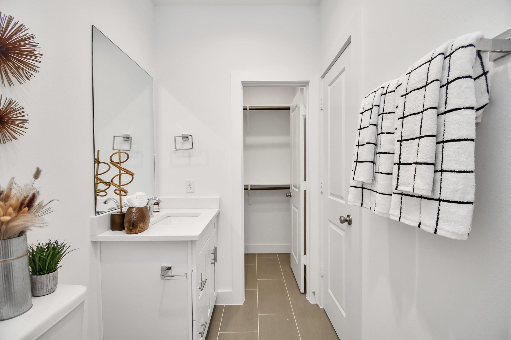 2007 Laverne Hollow Lane # B, Houston Unit: B