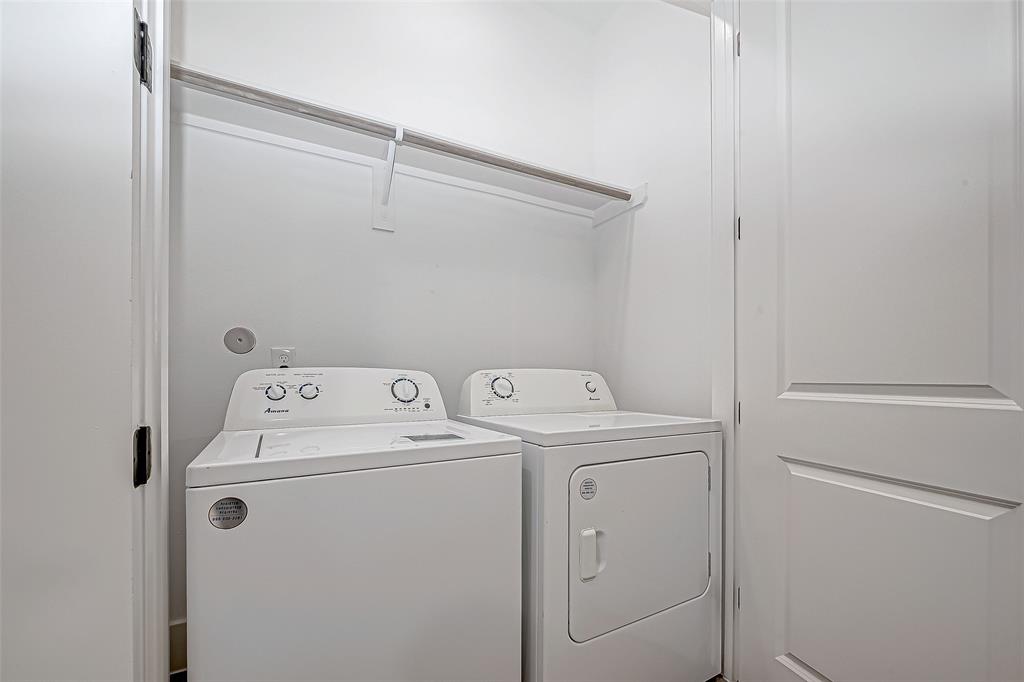 948 Fisher Street Unit: E