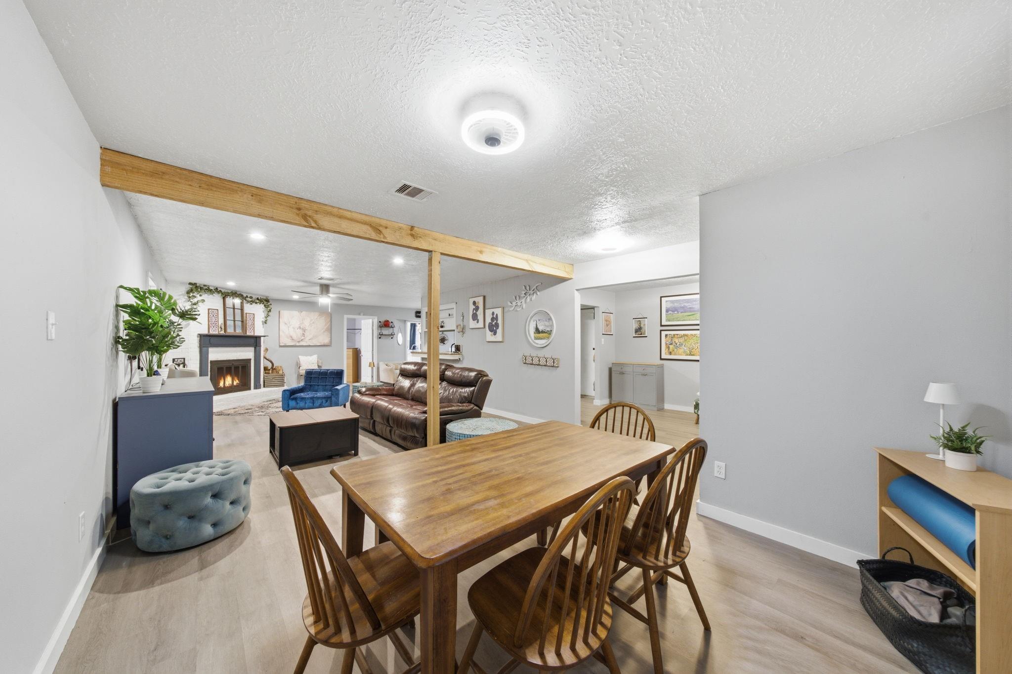 1814 Crooked Creek Lane
