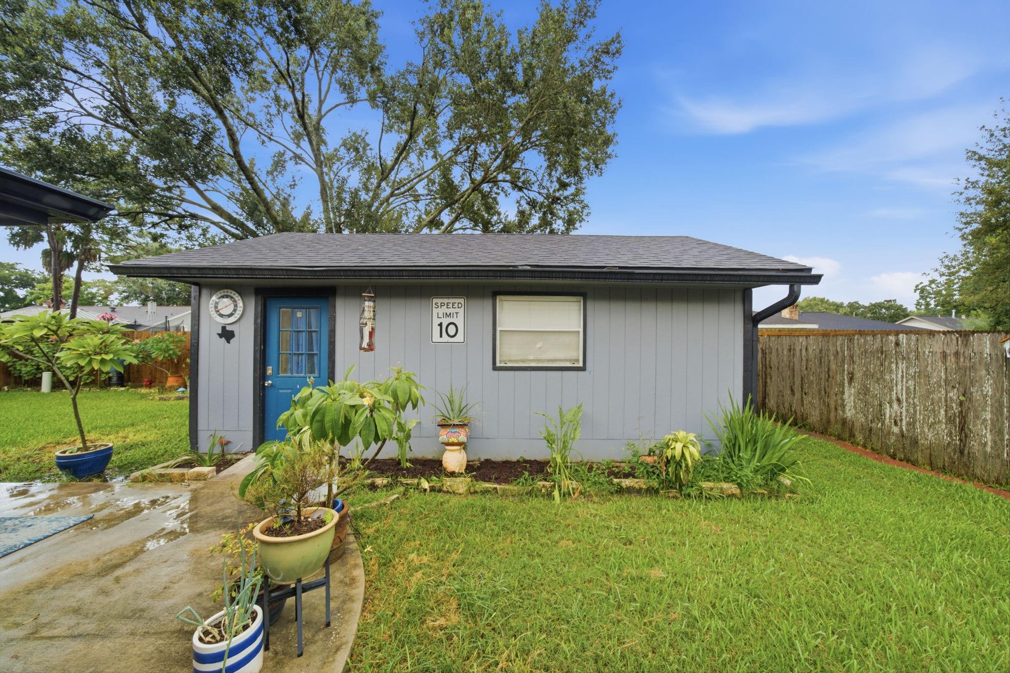 1814 Crooked Creek Lane