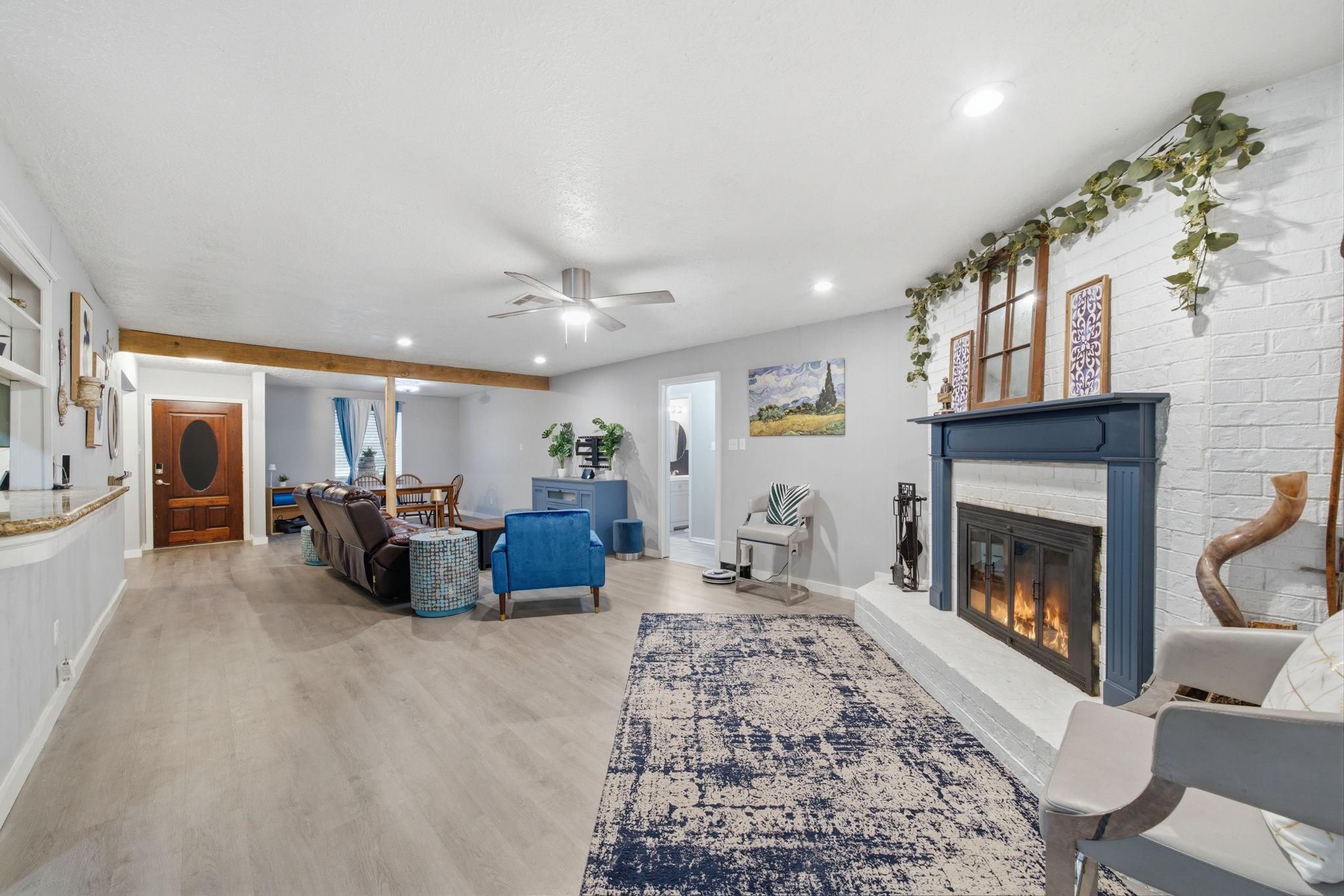 1814 Crooked Creek Lane