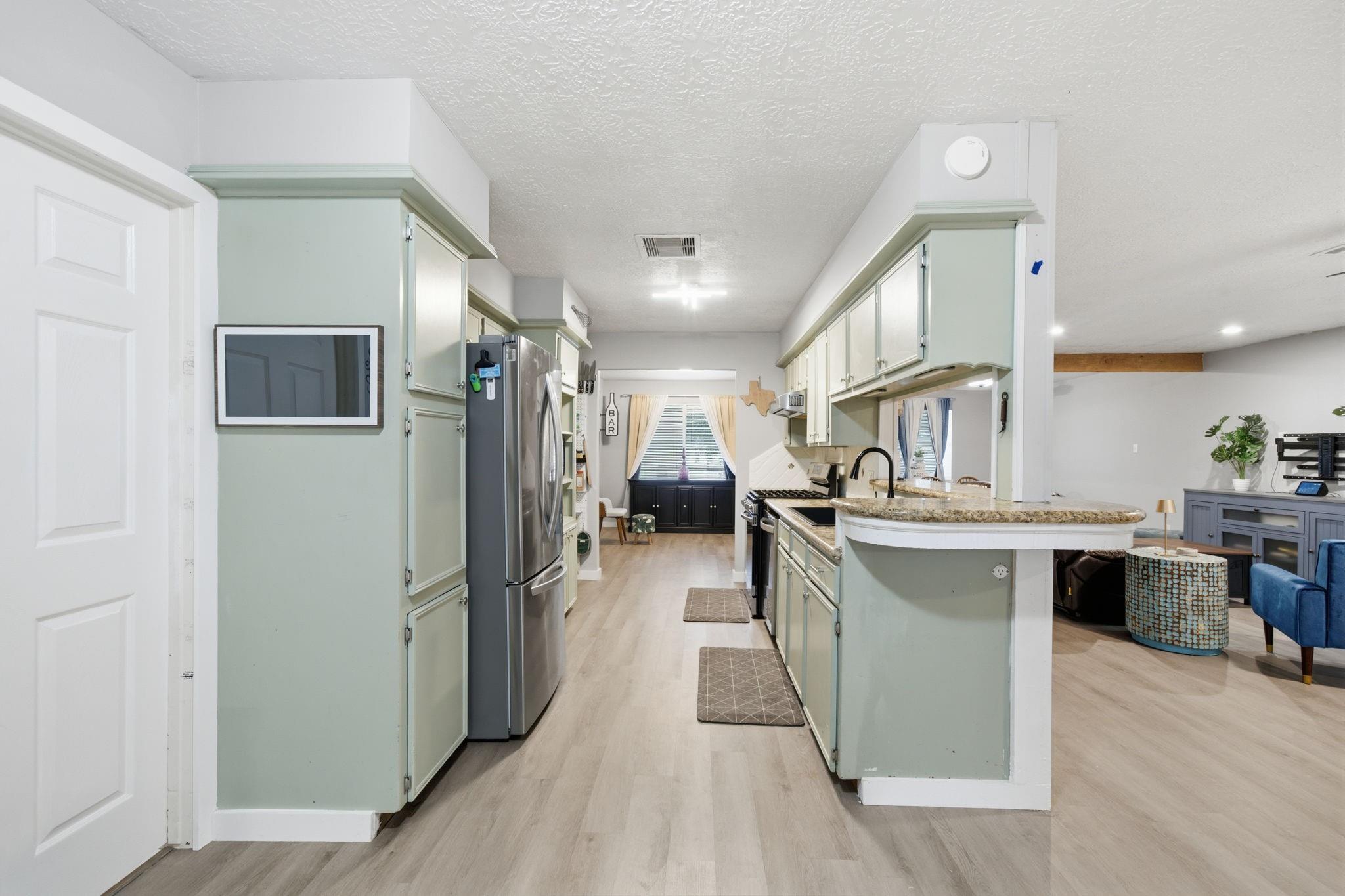 1814 Crooked Creek Lane