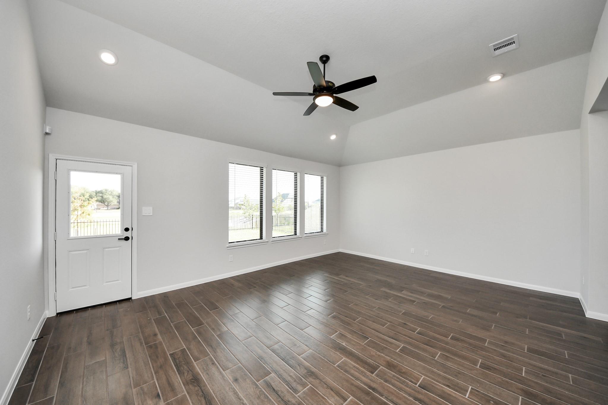 6723 Arabella Lakes Drive