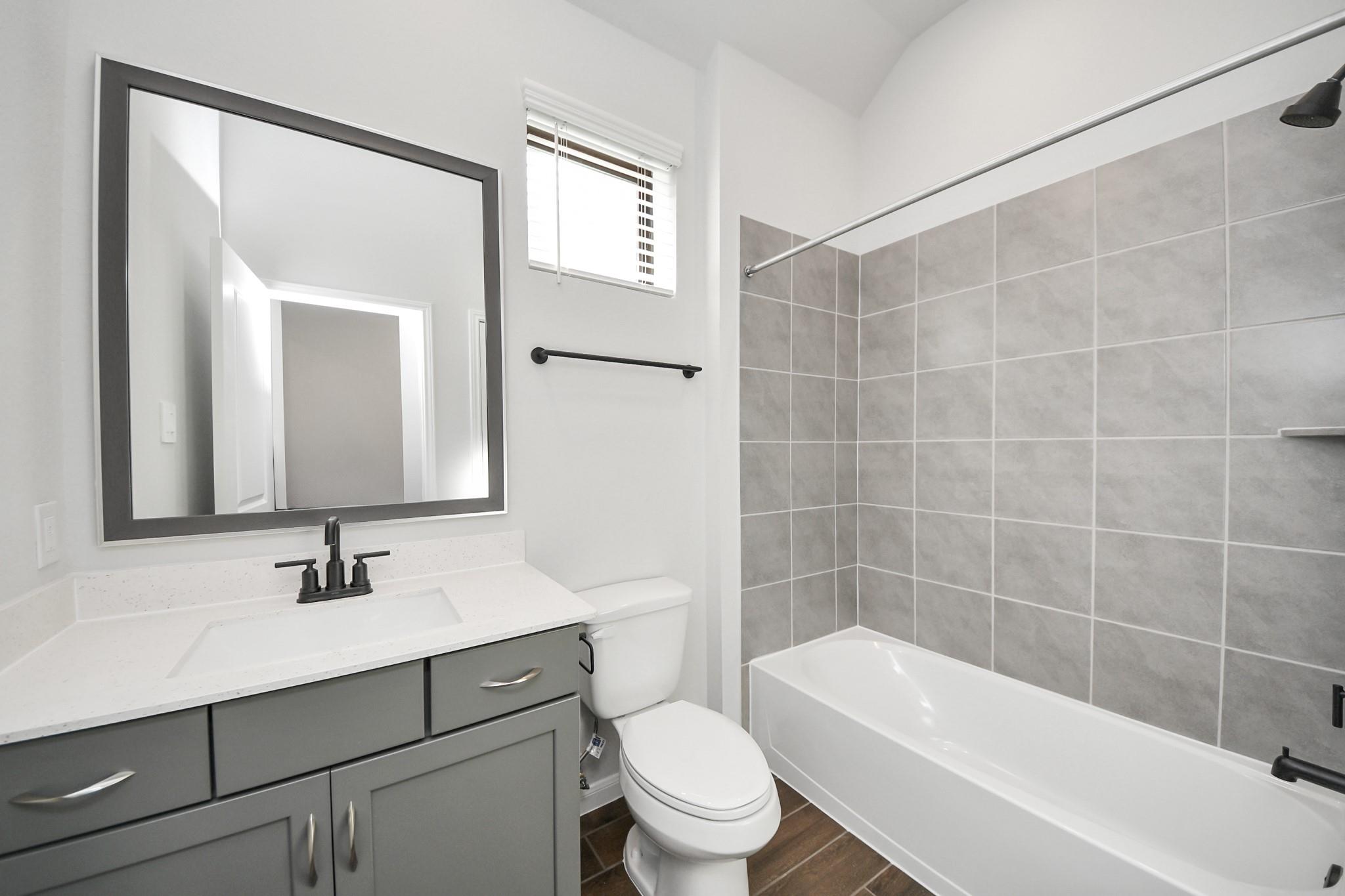 6723 Arabella Lakes Drive