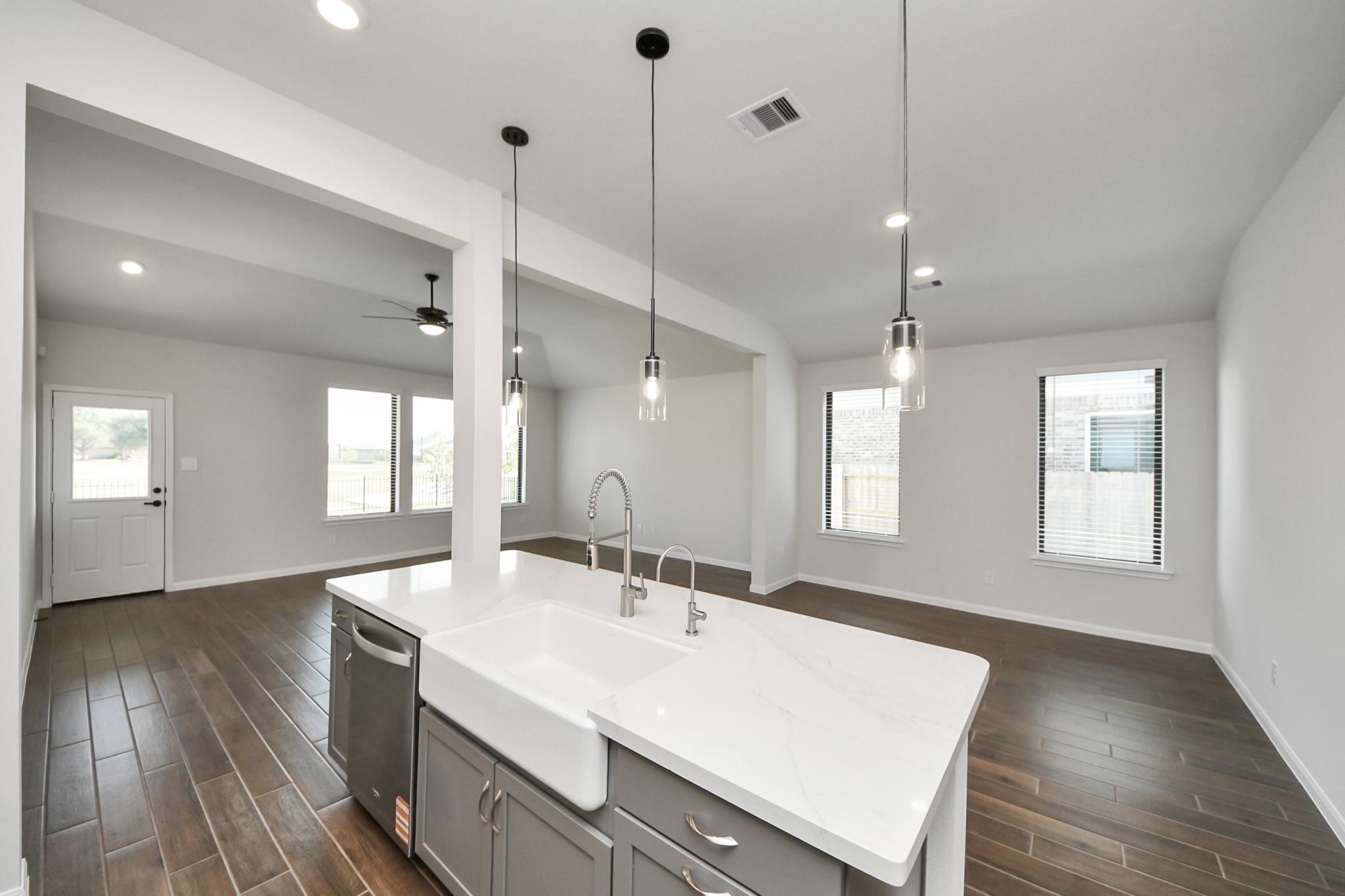 6723 Arabella Lakes Drive