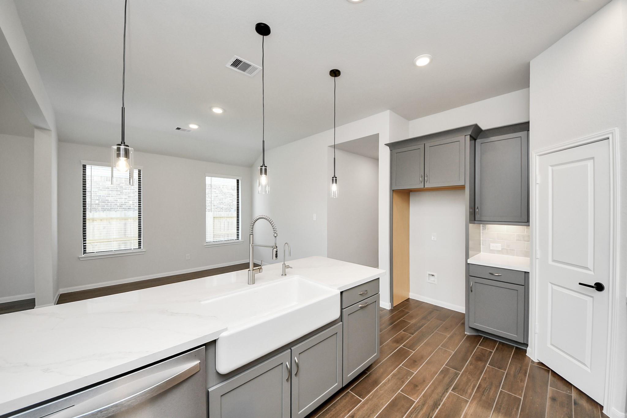 6723 Arabella Lakes Drive