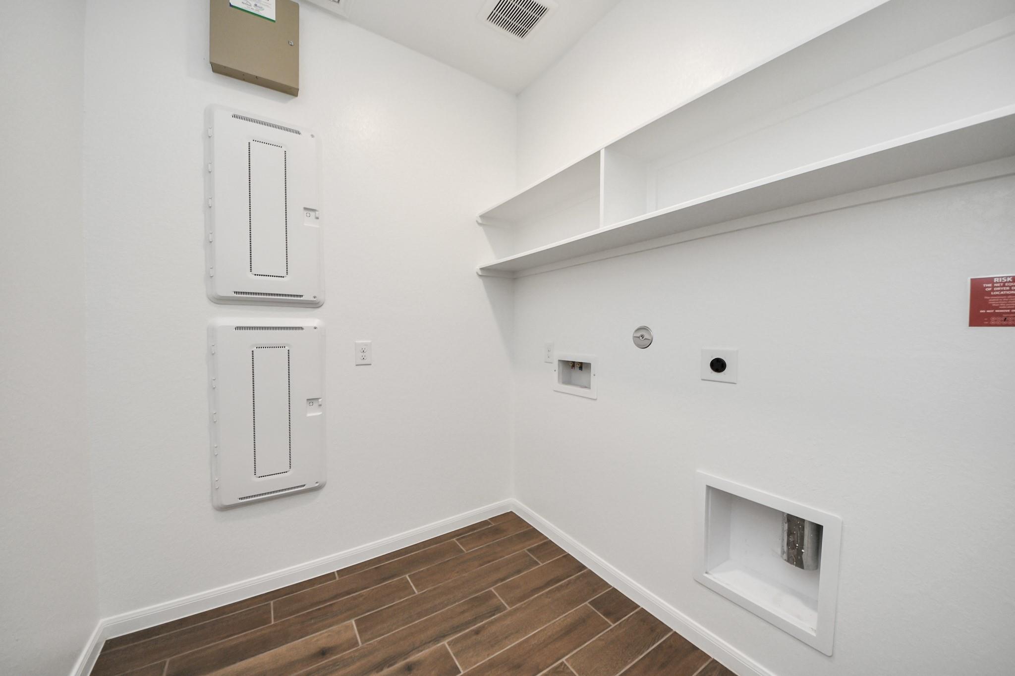 6723 Arabella Lakes Drive