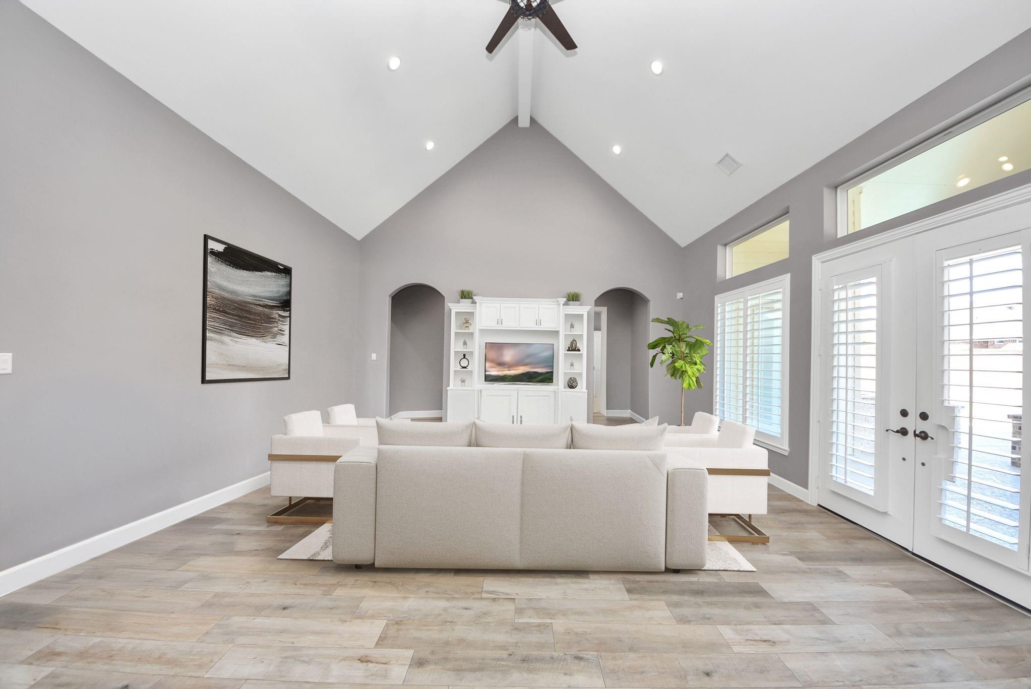 1302 Corianne Street