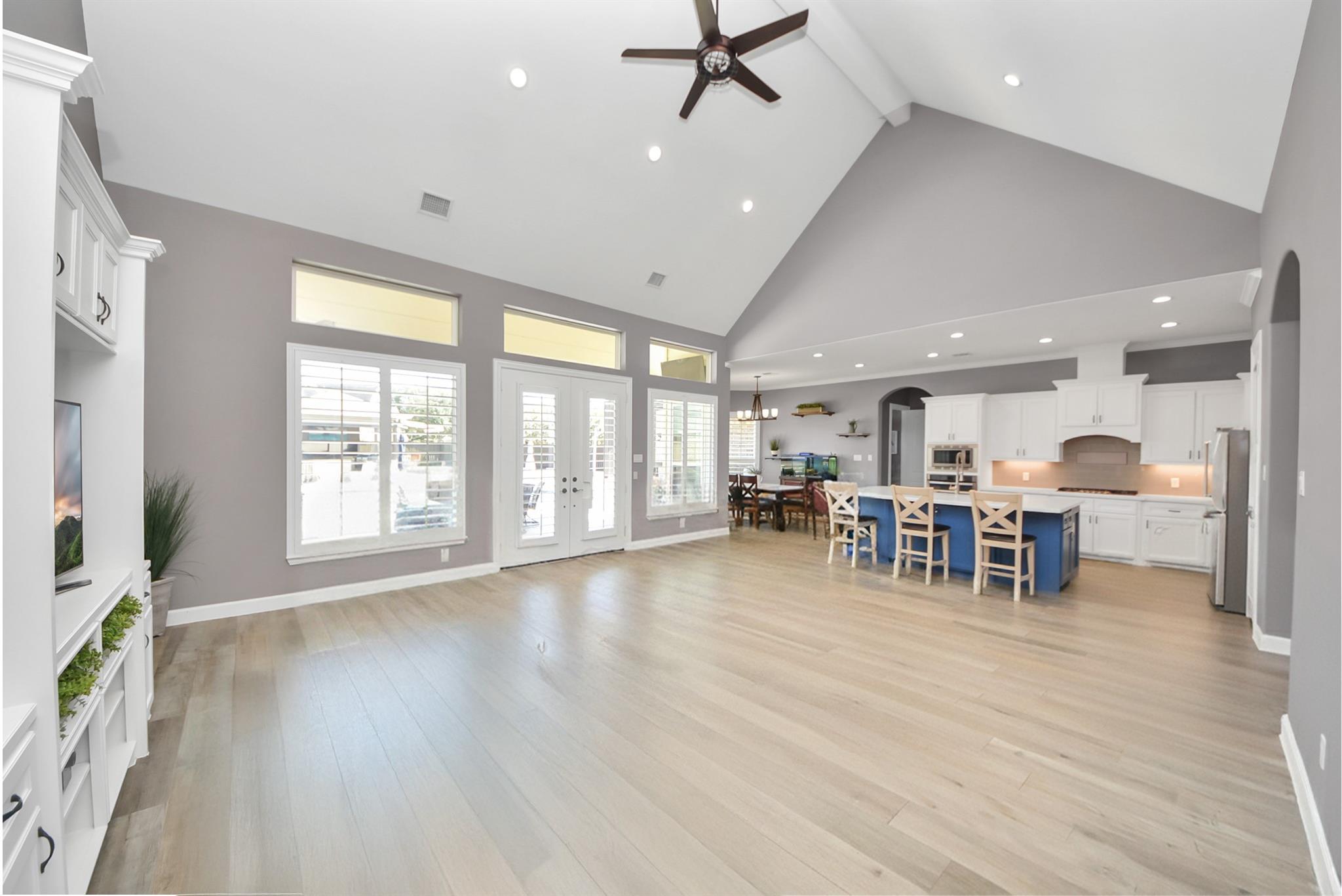 1302 Corianne Street