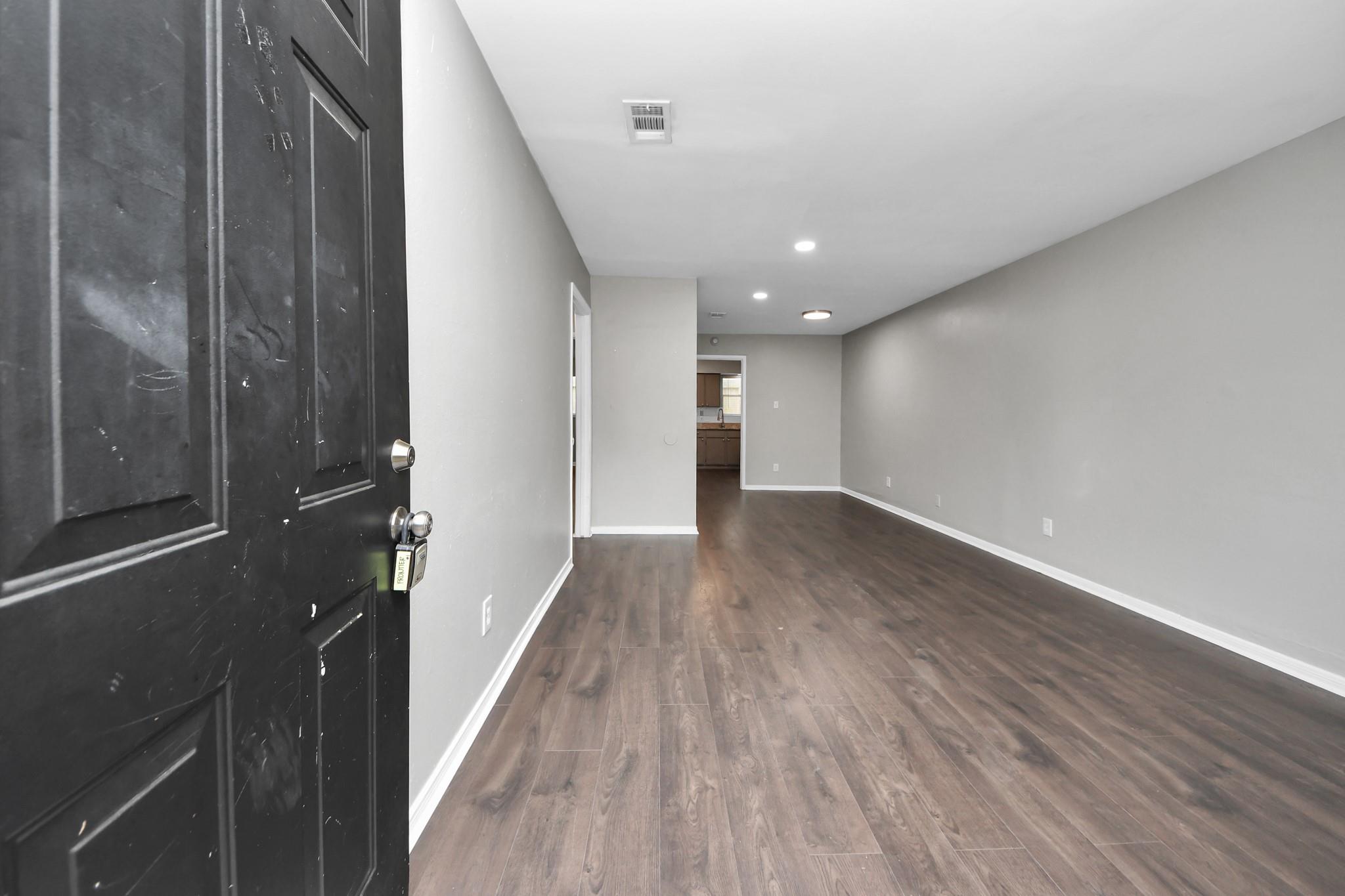 1736 Crestdale Drive # 6